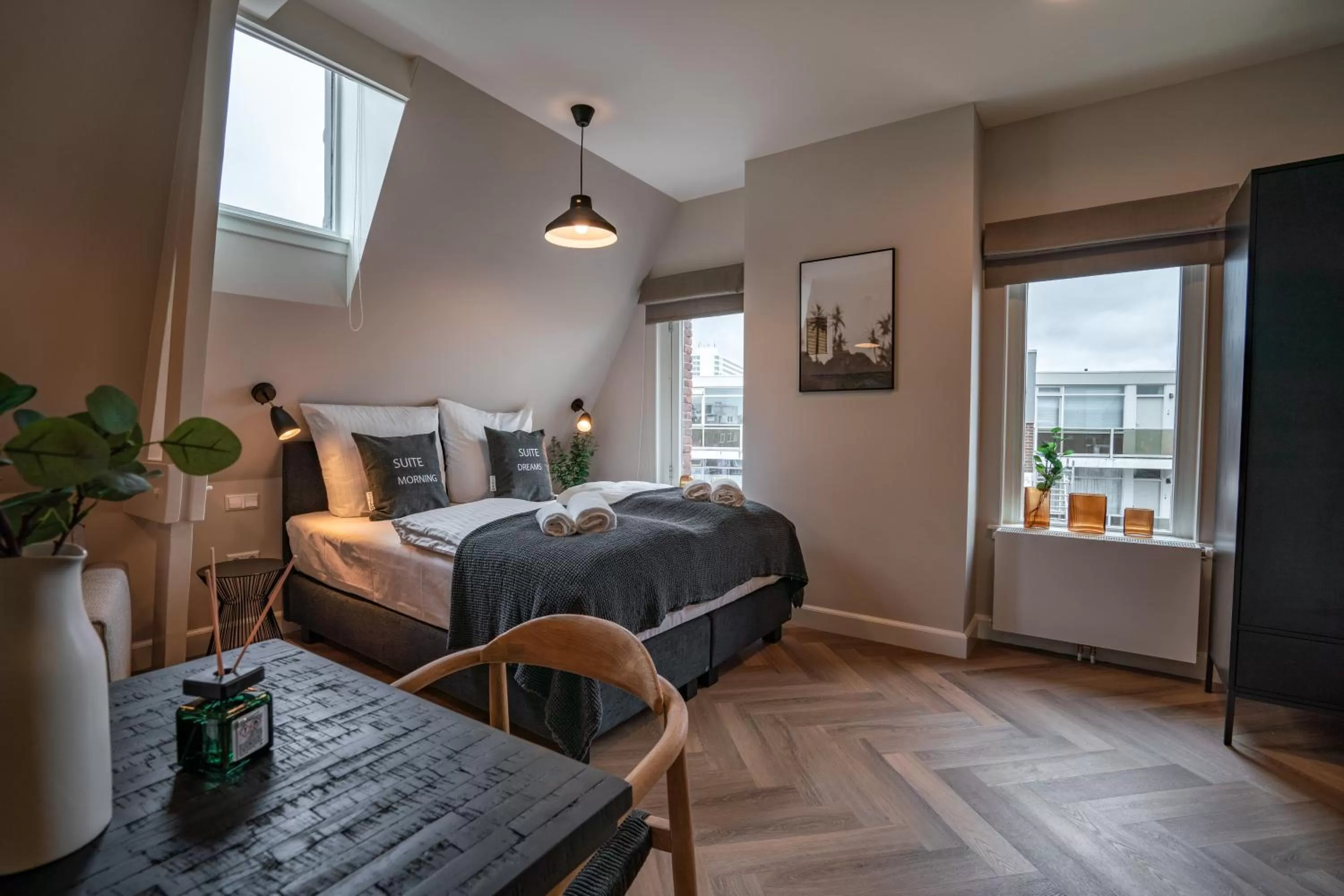 Bed in Limehome The Hague Keizerstraat