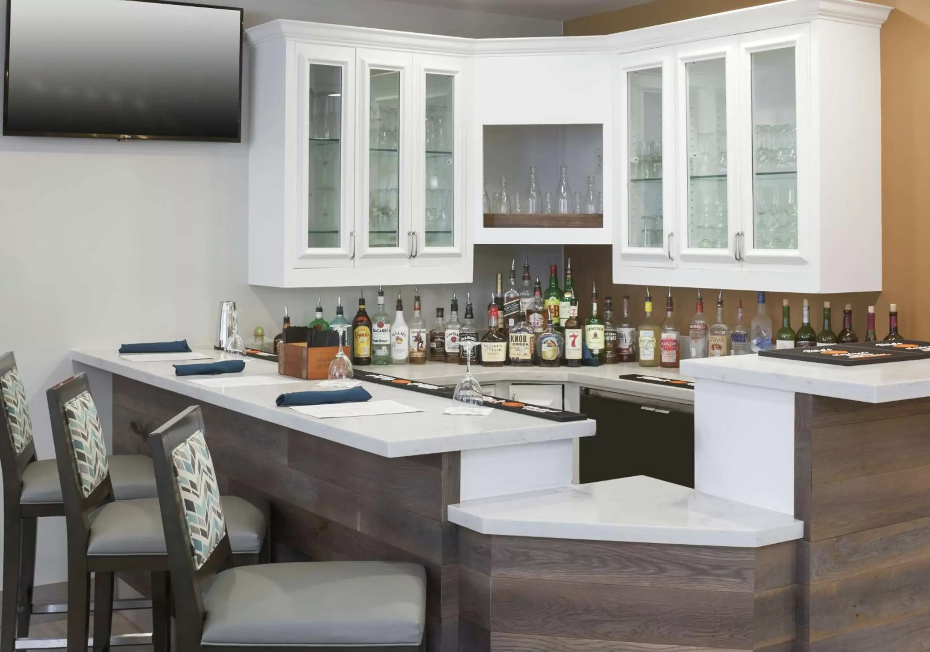 Lounge or bar, Kitchen/Kitchenette in Hilton Garden Inn Dallas/Allen
