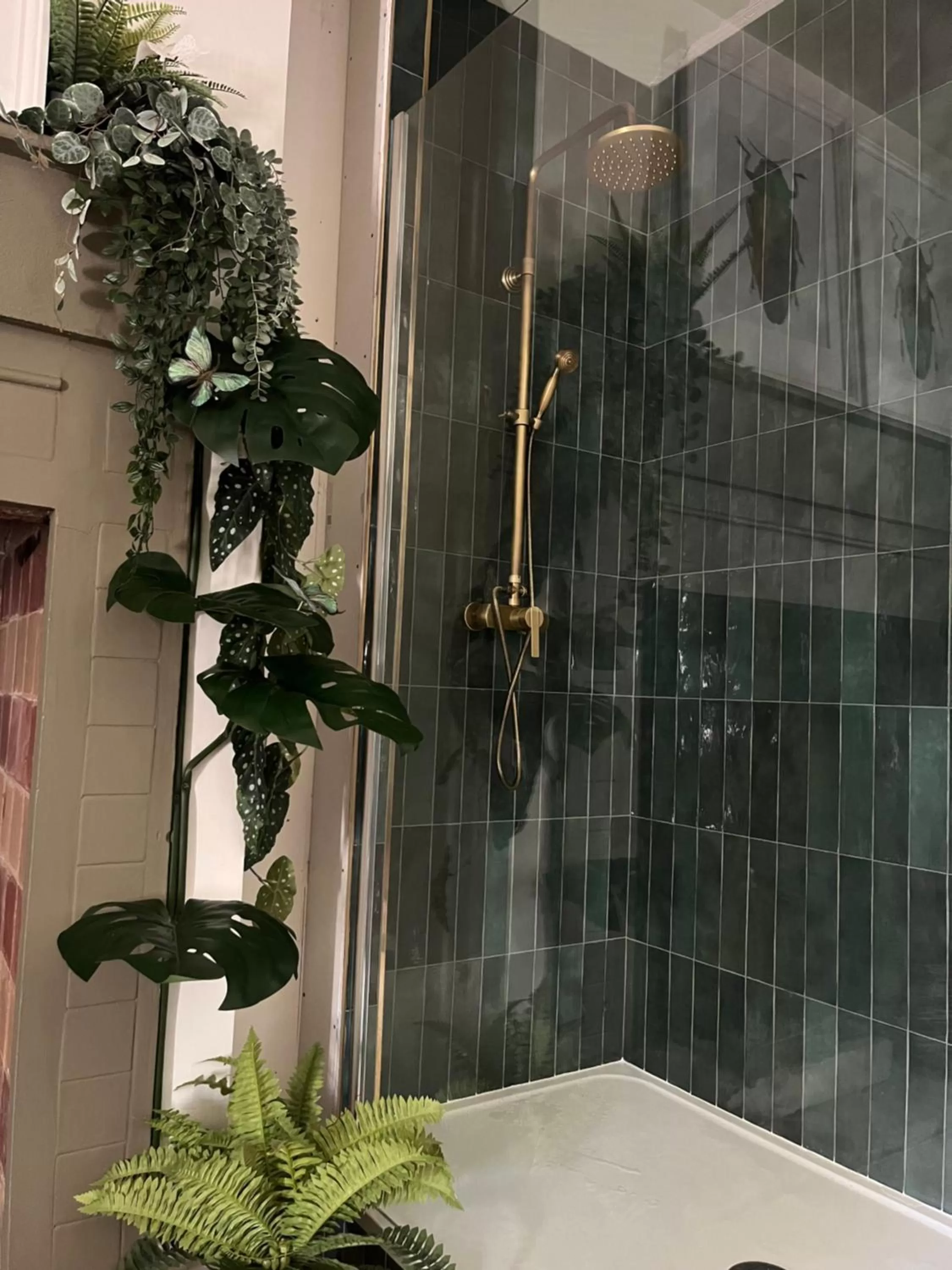 Shower, Bathroom in la_grande_guerais