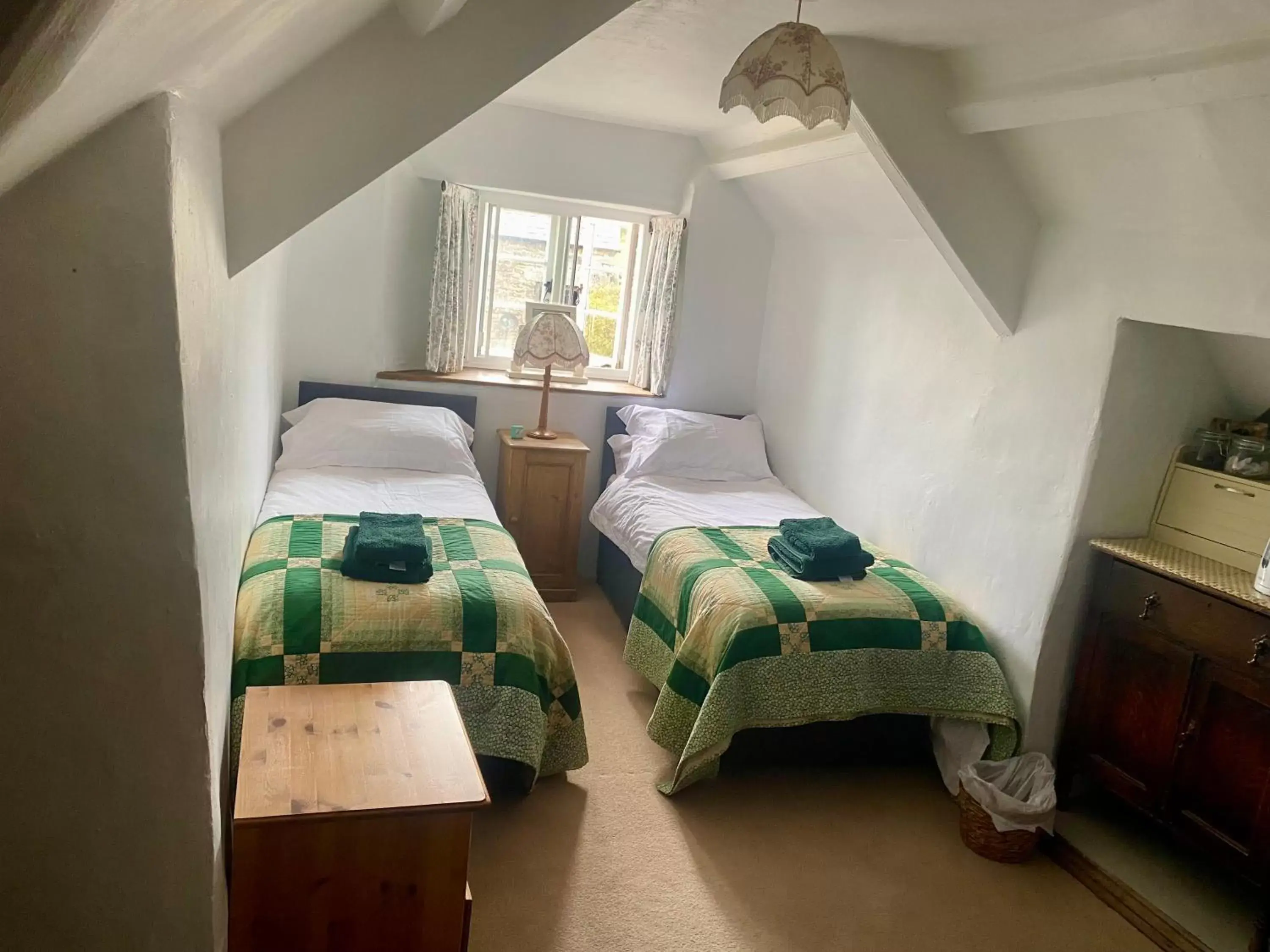 Twin Room in Corndonford farm Twin Room in Corndonford farm