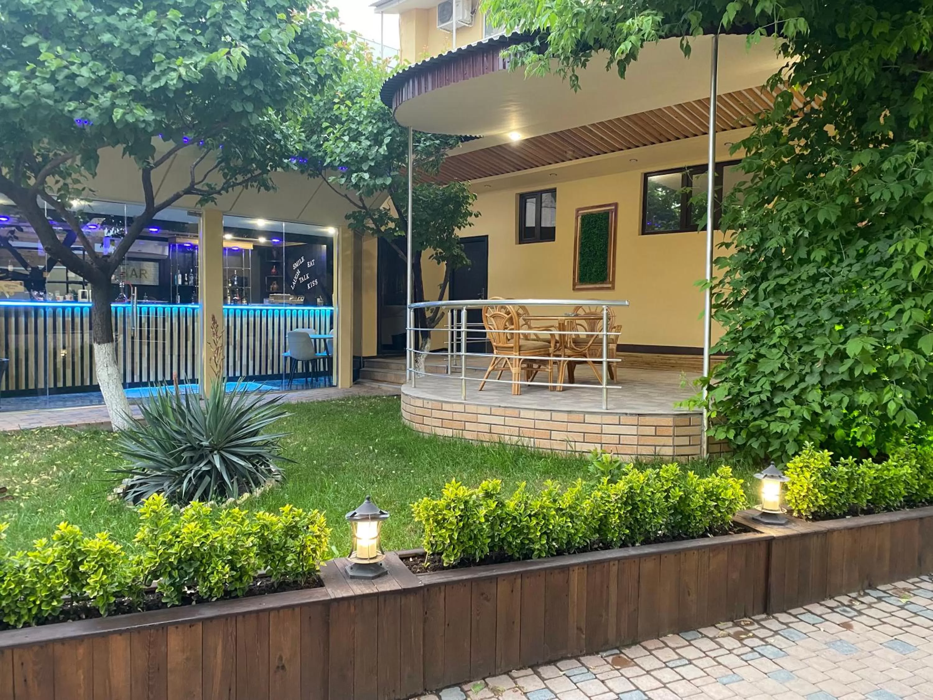 Property building in Elkoaparthotel