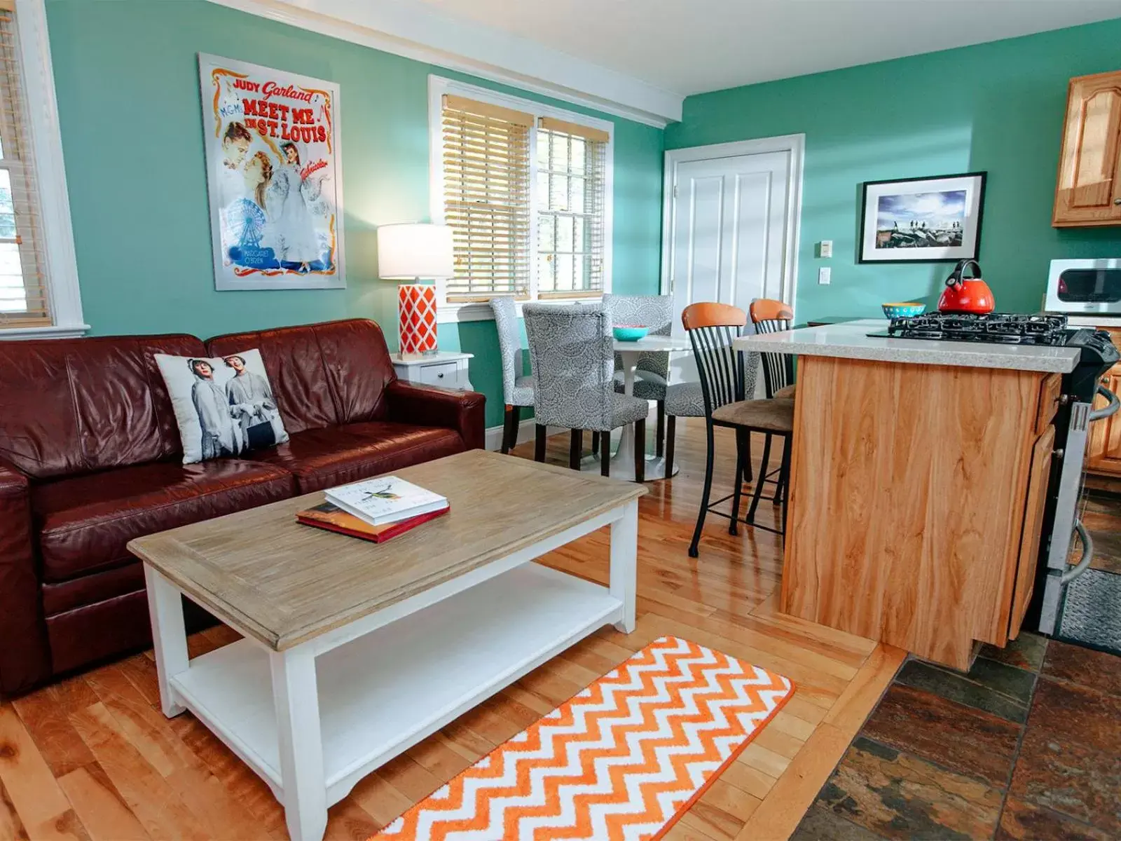 Living room, Seating Area in The Provincetown Hotel at Gabriel's