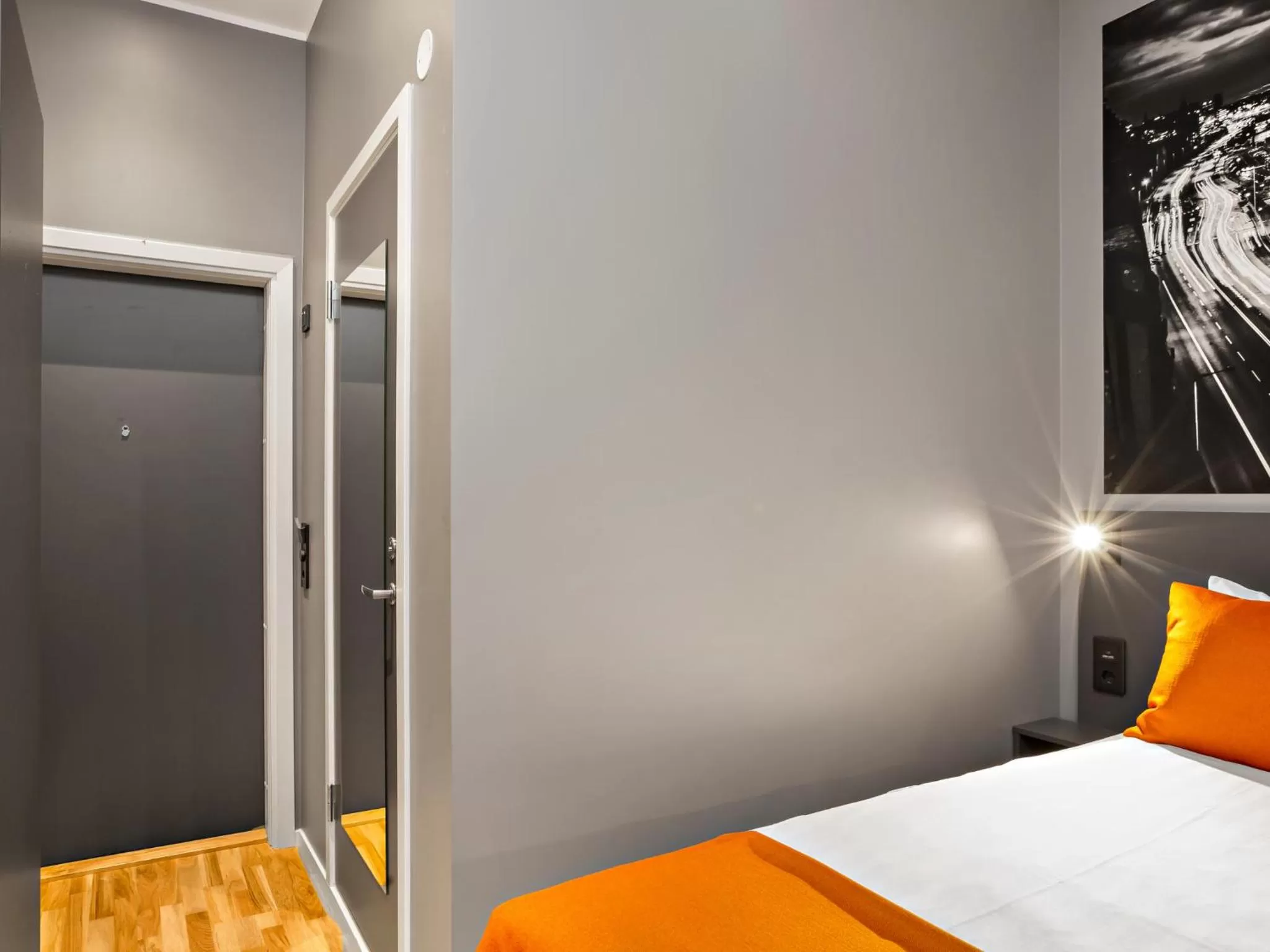 Bedroom, Bed in Connect Hotel City
