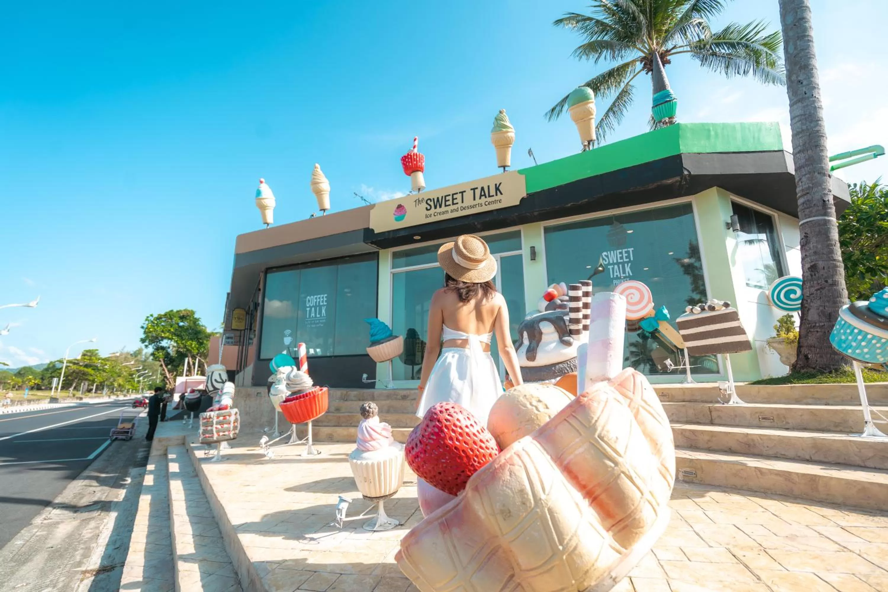 Restaurant/places to eat in Thavorn Palm Beach Resort Phuket