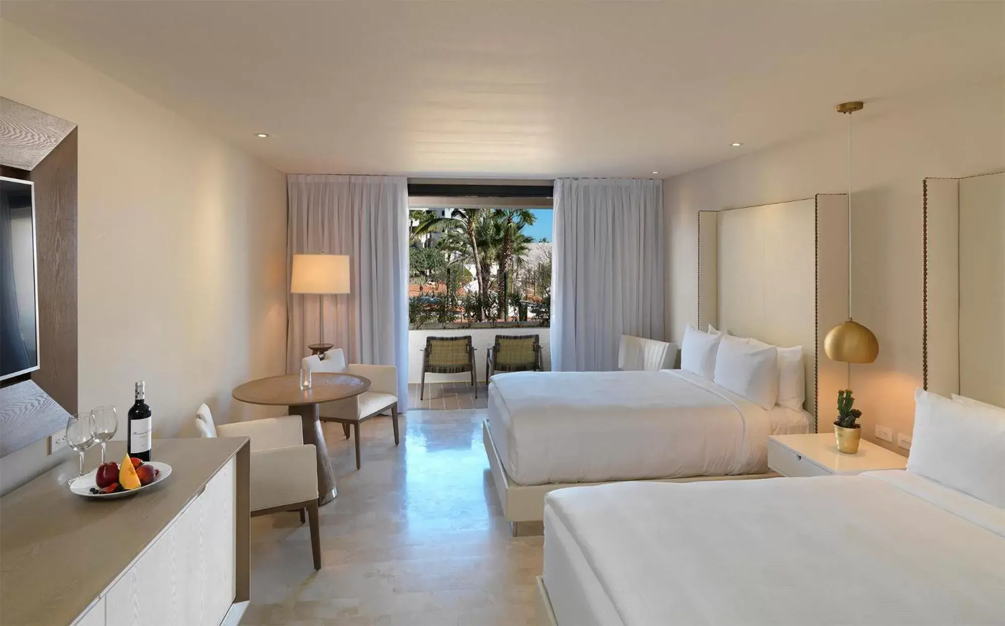 Bed in Paradisus Los Cabos All Inclusive