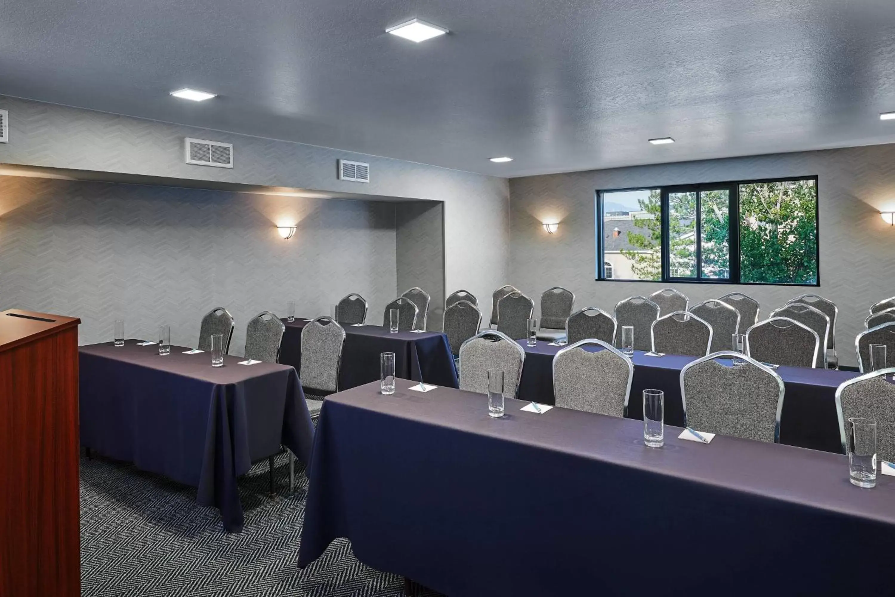 Meeting/conference room in Four Points Marriott Salt Lake City Airport