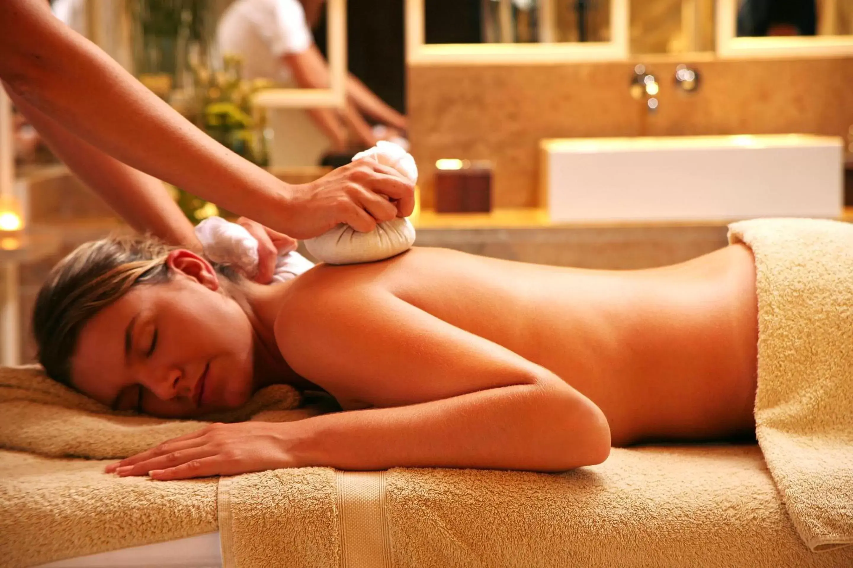 Massage in Grande Real Villa Itália Hotel & Spa