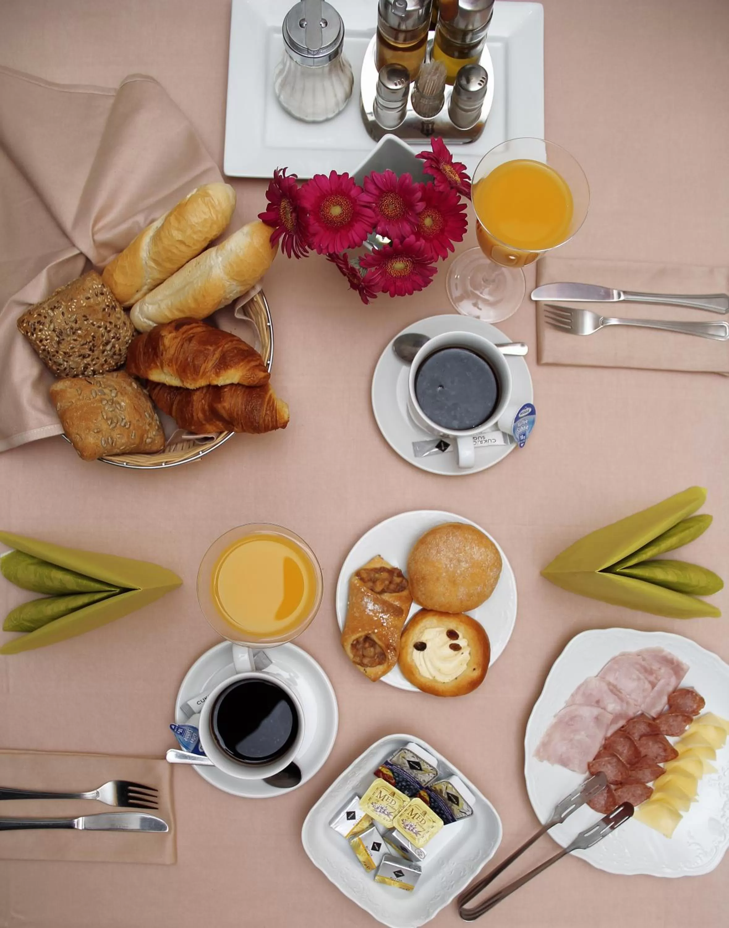 Food and drinks in Zlatý Sloup