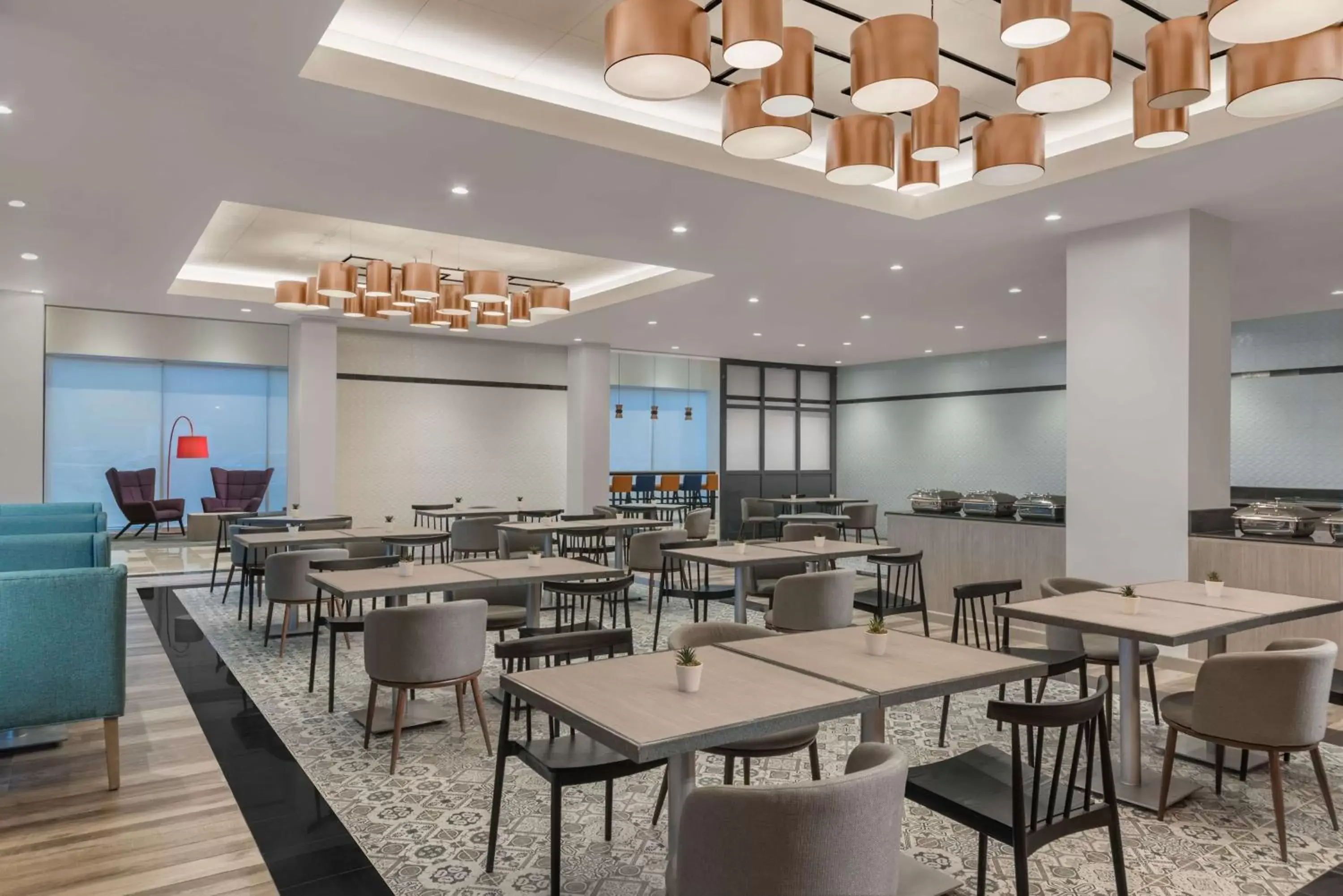 Restaurant/Places to Eat in Park Inn By Radisson Iloilo