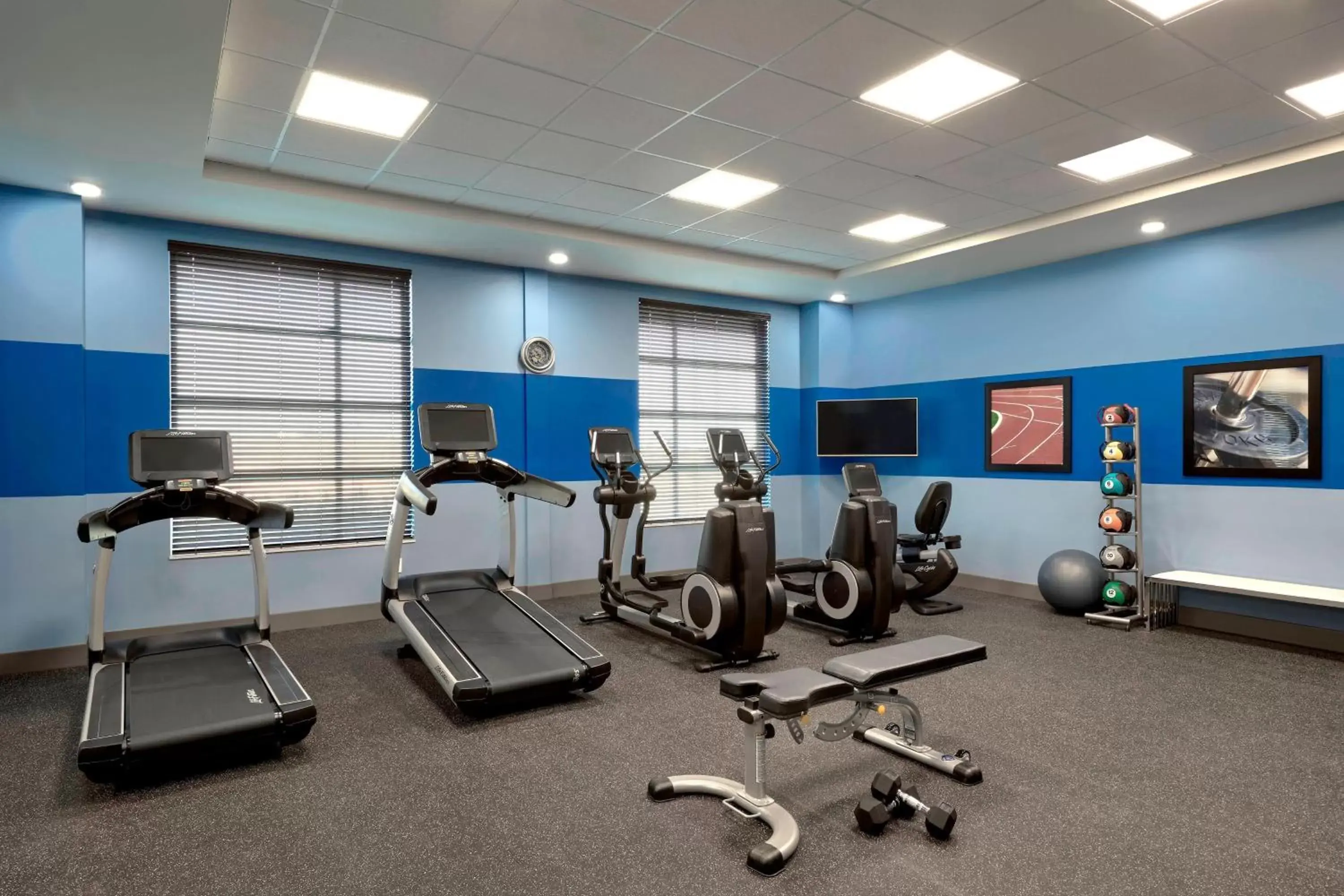 Fitness centre/facilities, Fitness Center/Facilities in Four Points by Sheraton Sherwood Park