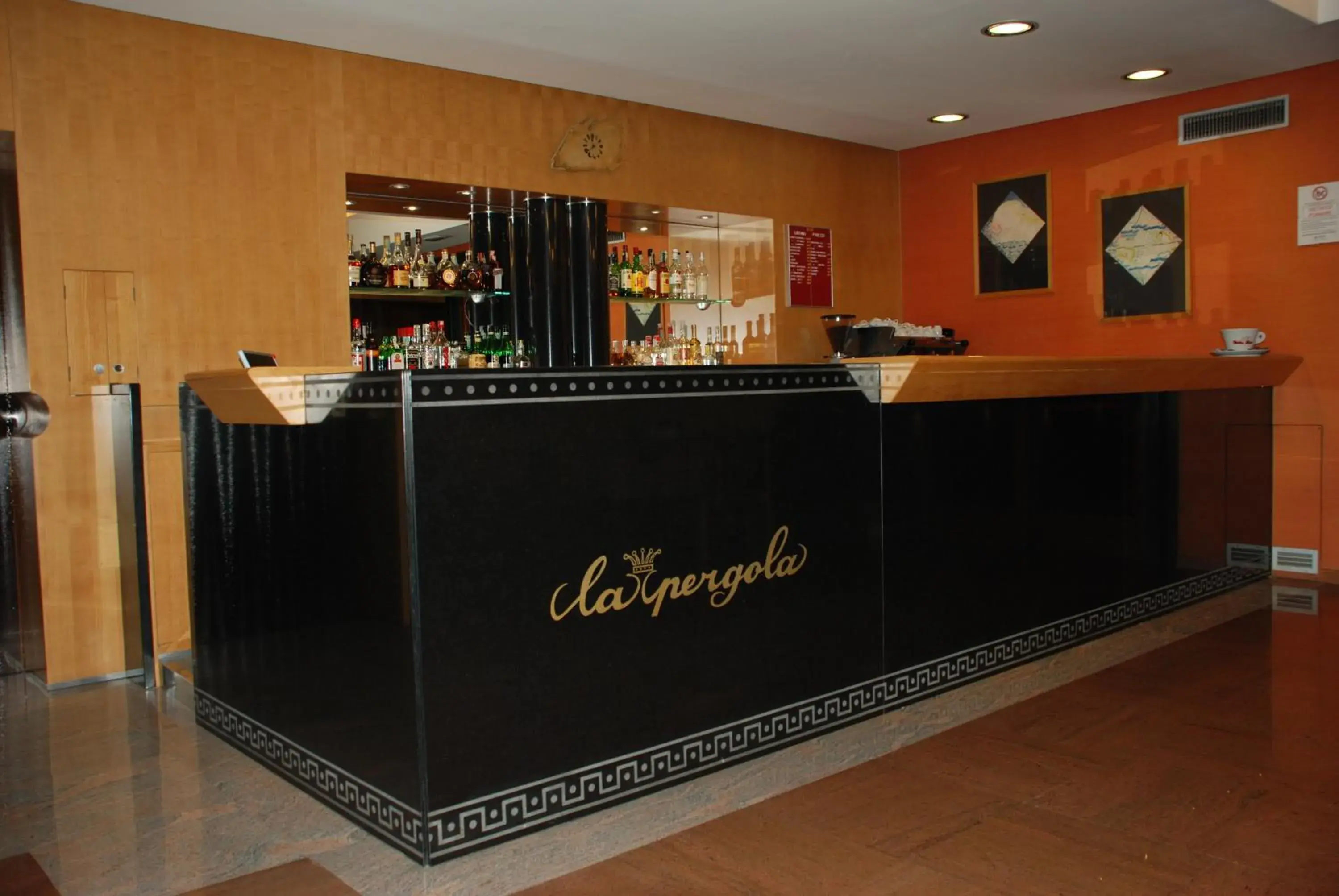 Lounge or bar, Lobby/Reception in Hotel La Pergola