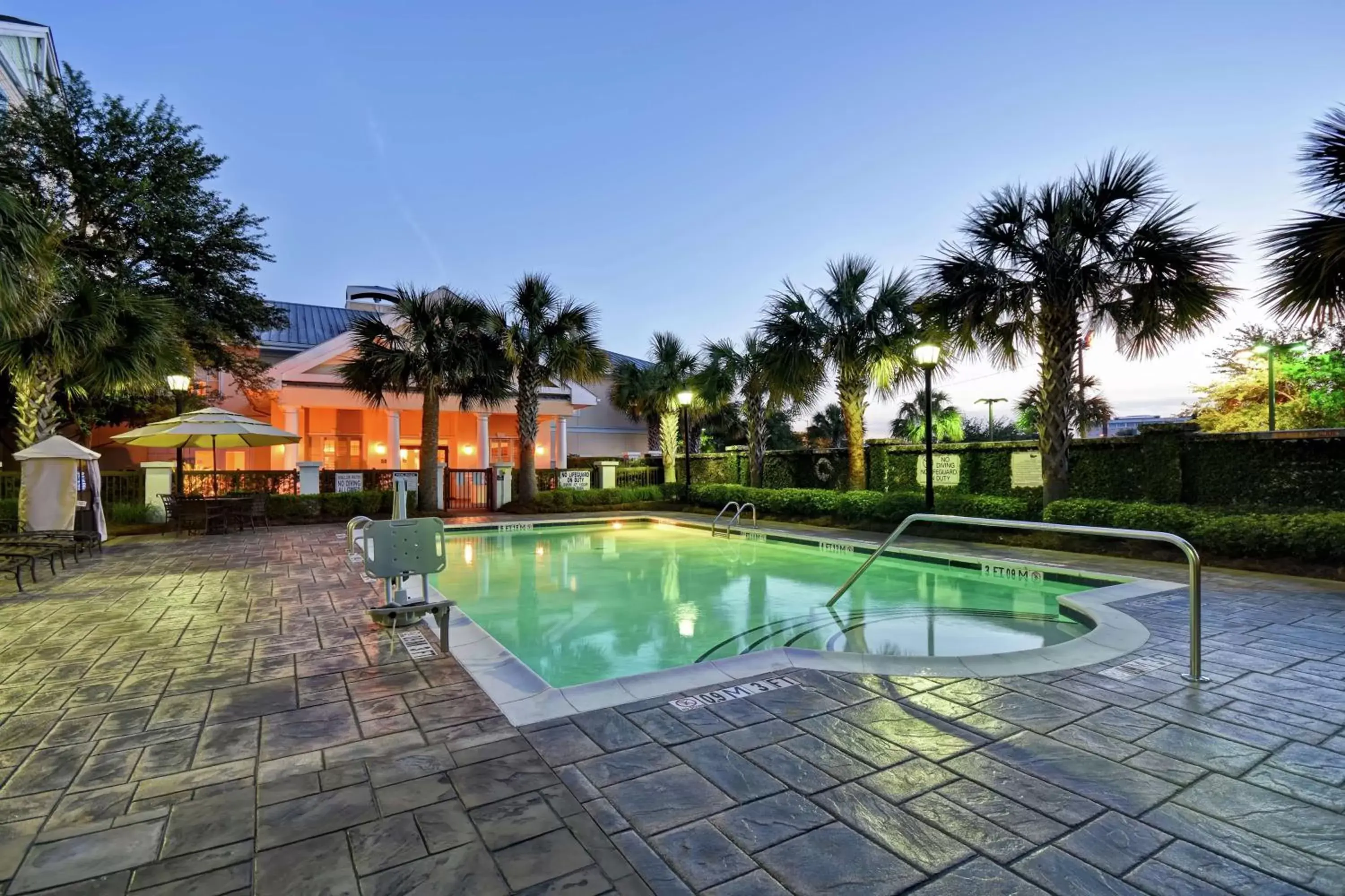 Swimming Pool in Homewood Suites by Hilton Charleston Airport/Convention Center