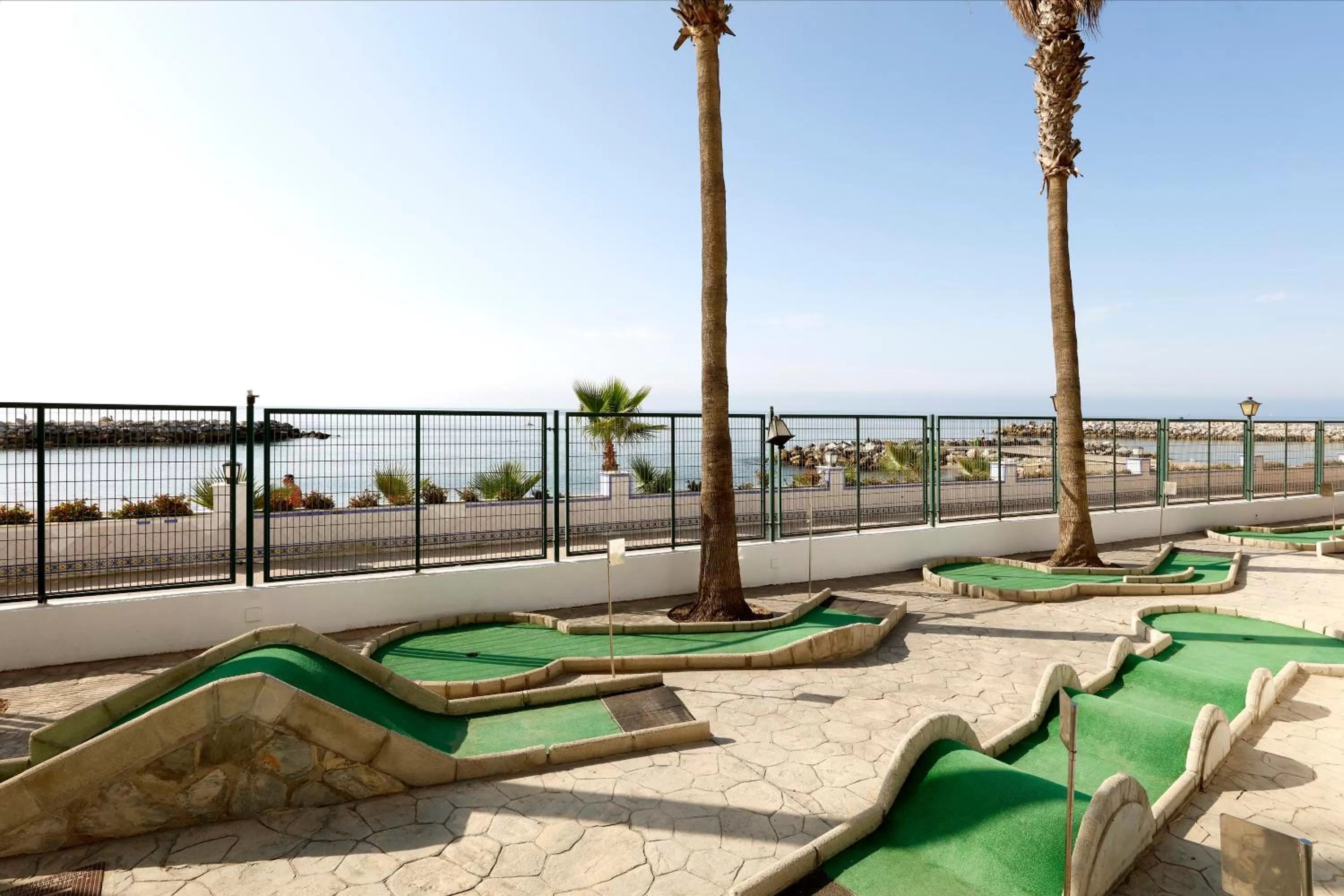 Minigolf in Hotel Benalma Costa del Sol