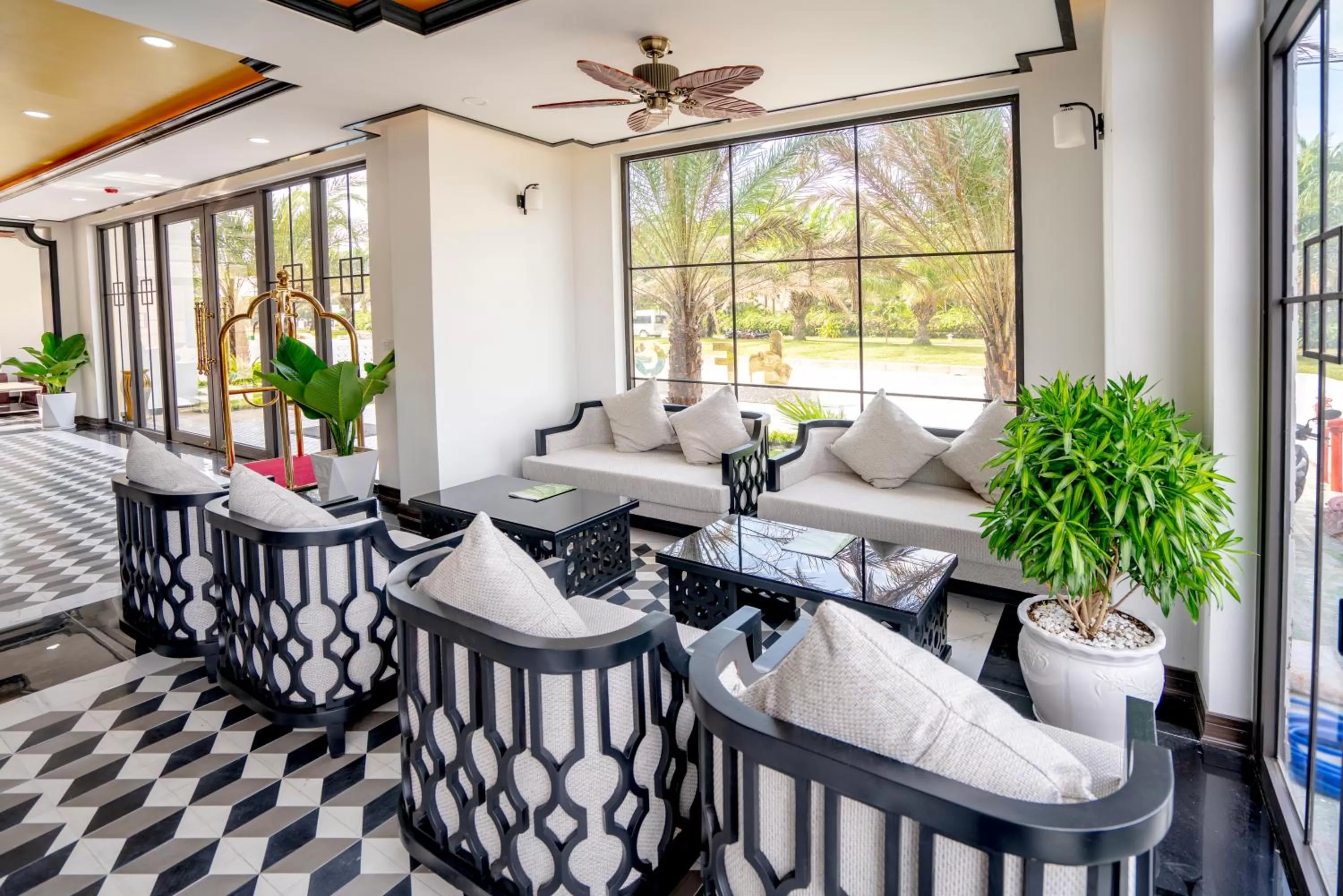 Lobby or reception in Fivitel Hoi An Hotel