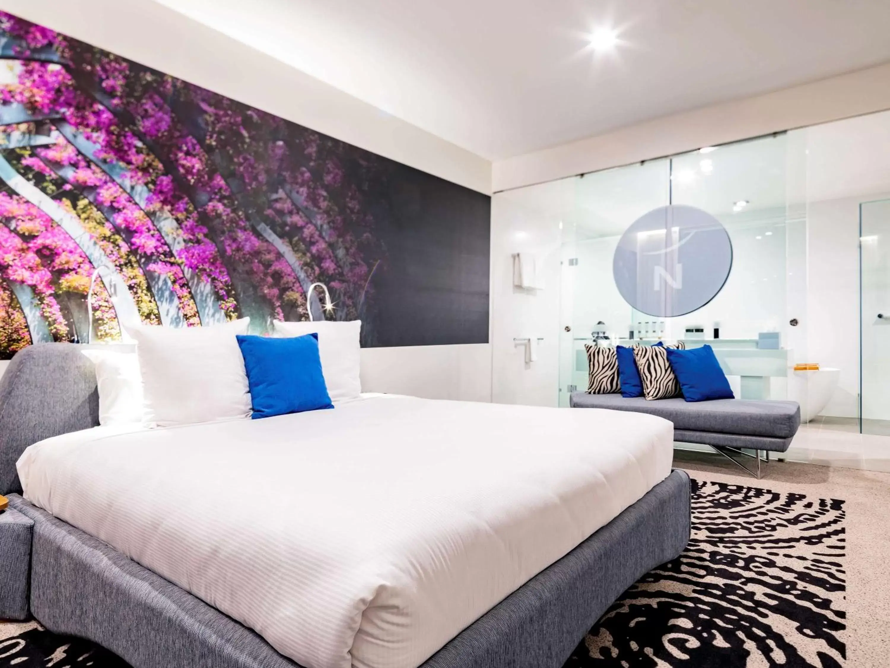 Photo of the whole room, Bed in Novotel Brisbane South Bank