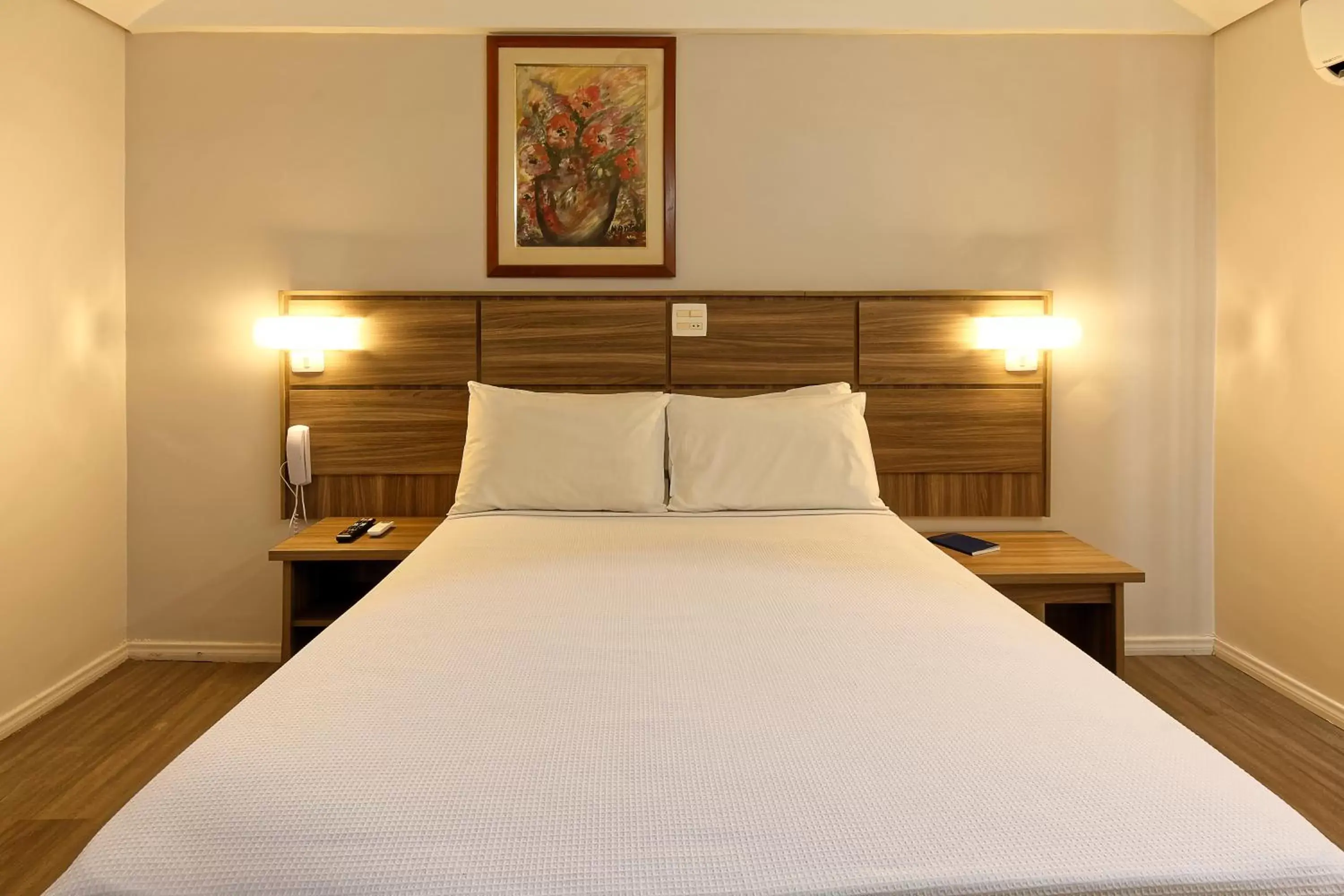 Bed in Fênix Hotel Moema