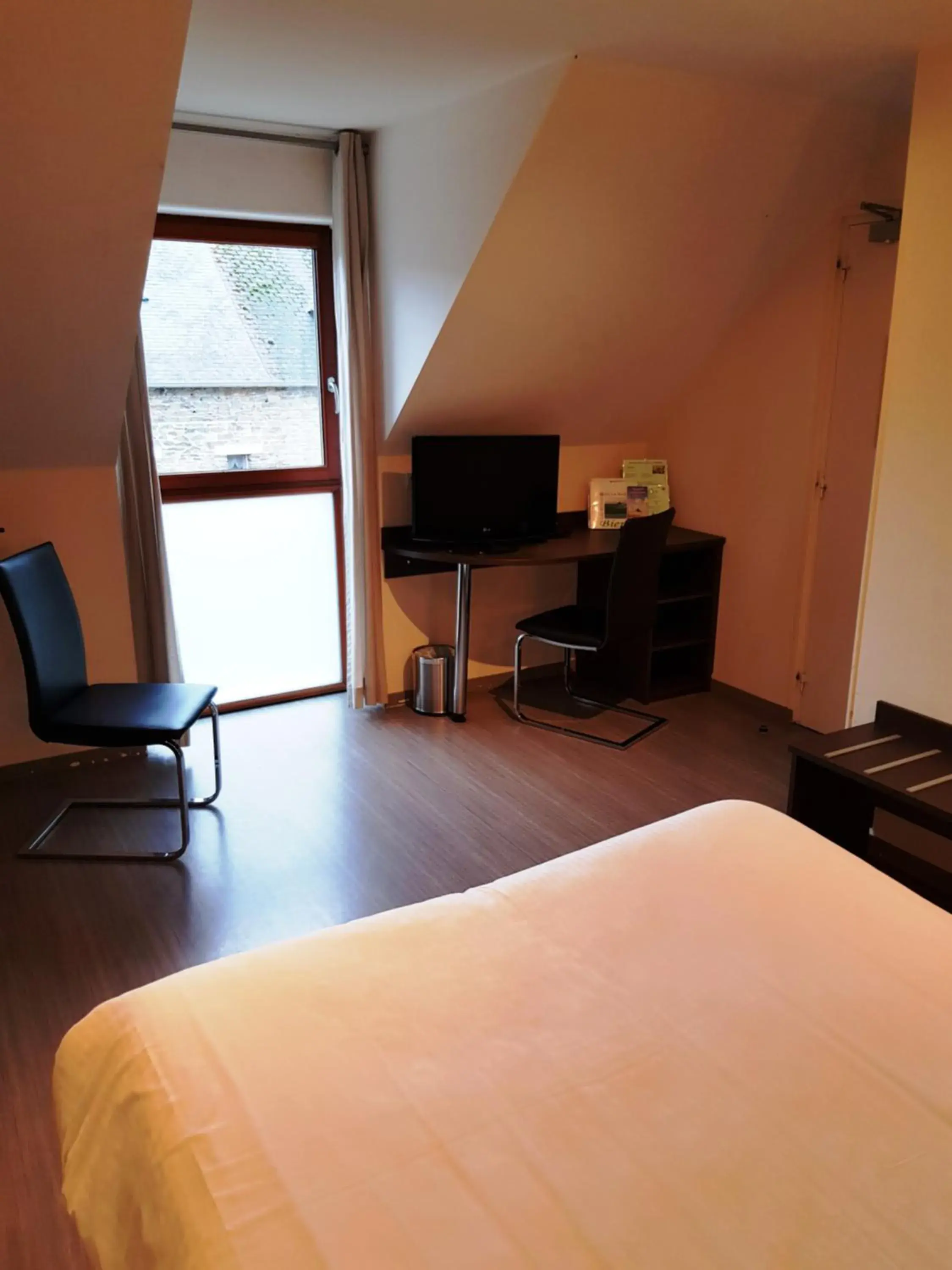 TV and multimedia, Bed in Auberge de la Baie TV and multimedia, Bed in Auberge de la Baie