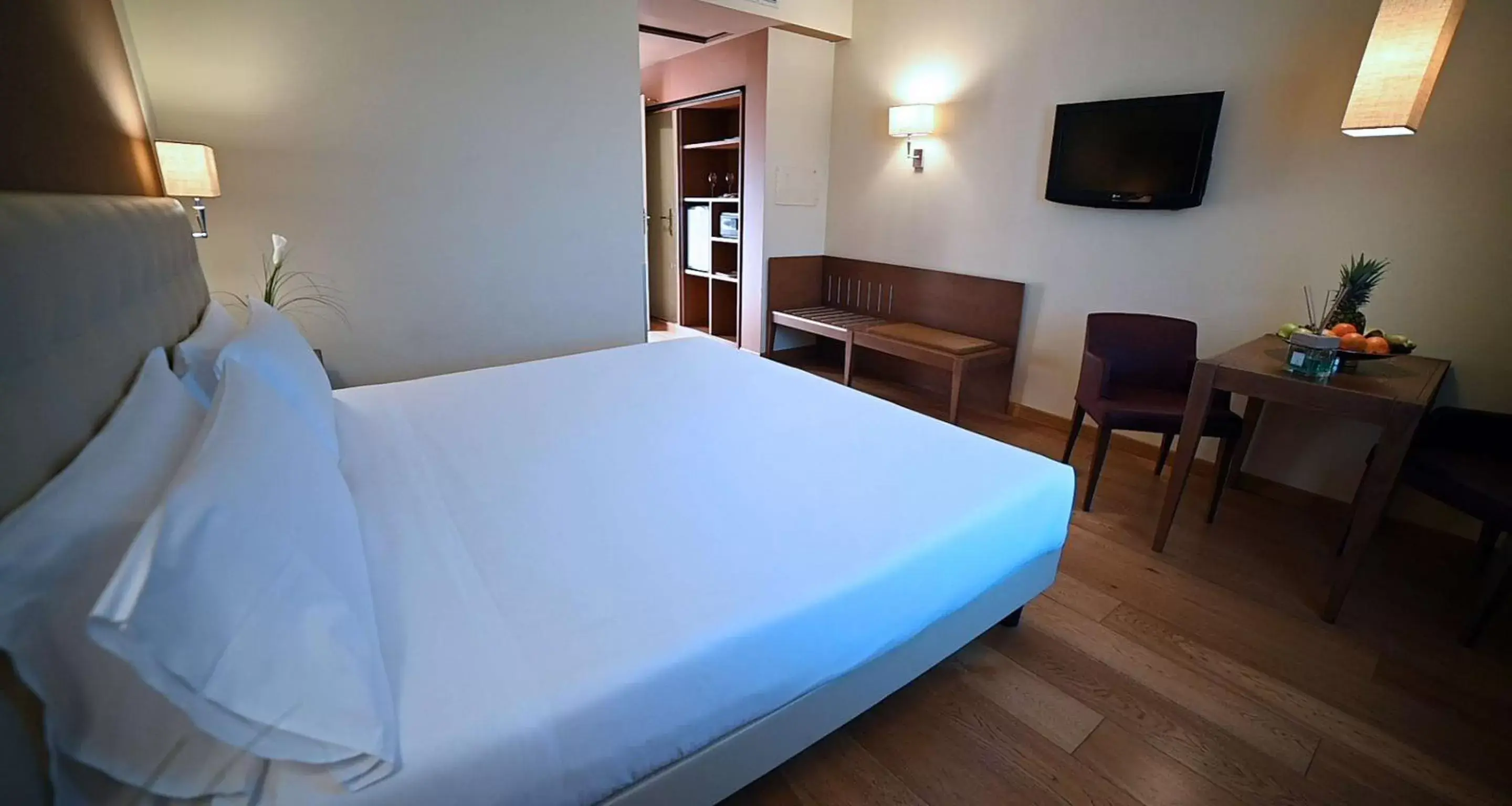 Bed in Best Western Grand Hotel Guinigi