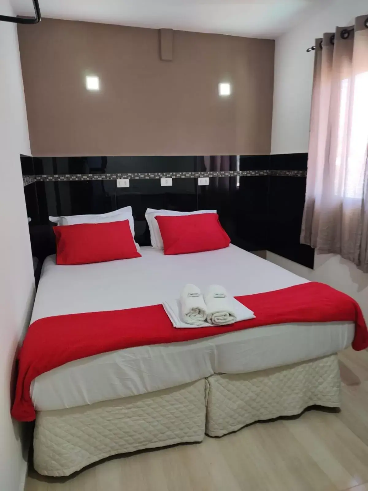 Standard Double or Twin Room with Fan in Hotel Buriti Itupeva Standard Double or Twin Room with Fan in Hotel Buriti Itupeva