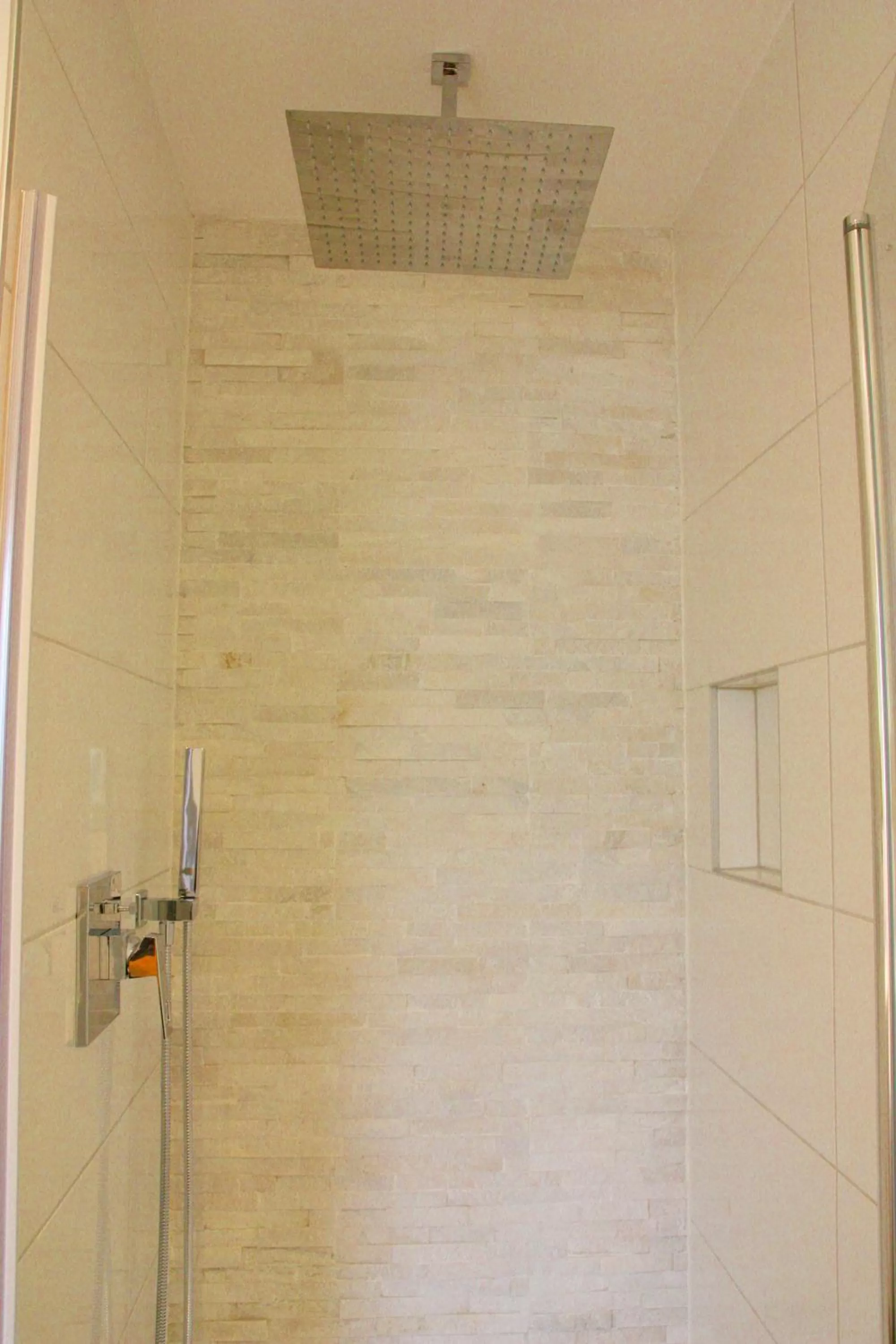 Shower in Hotel am Schloss