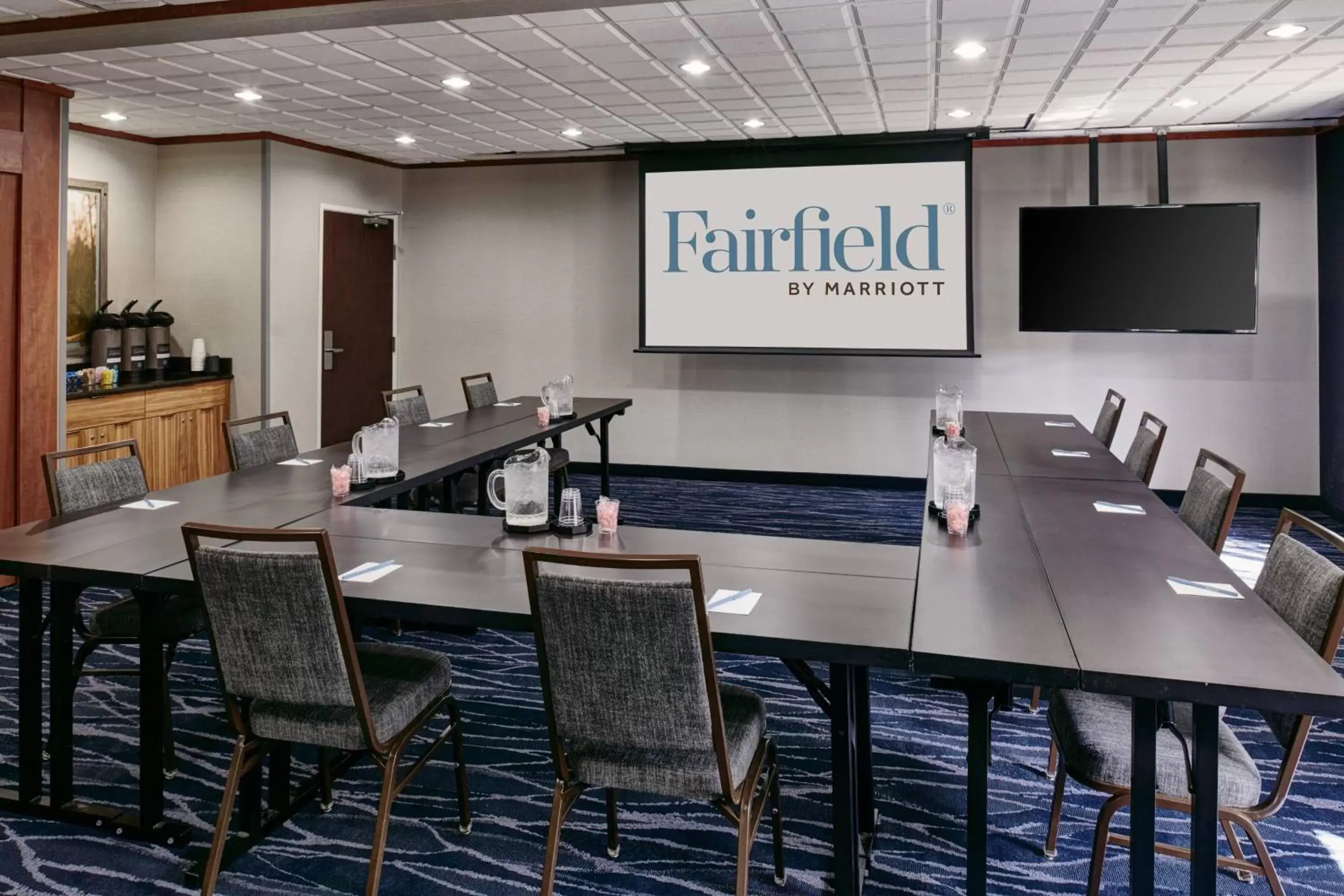 Meeting/conference room in Fairfield Inn & Suites Detroit Livonia