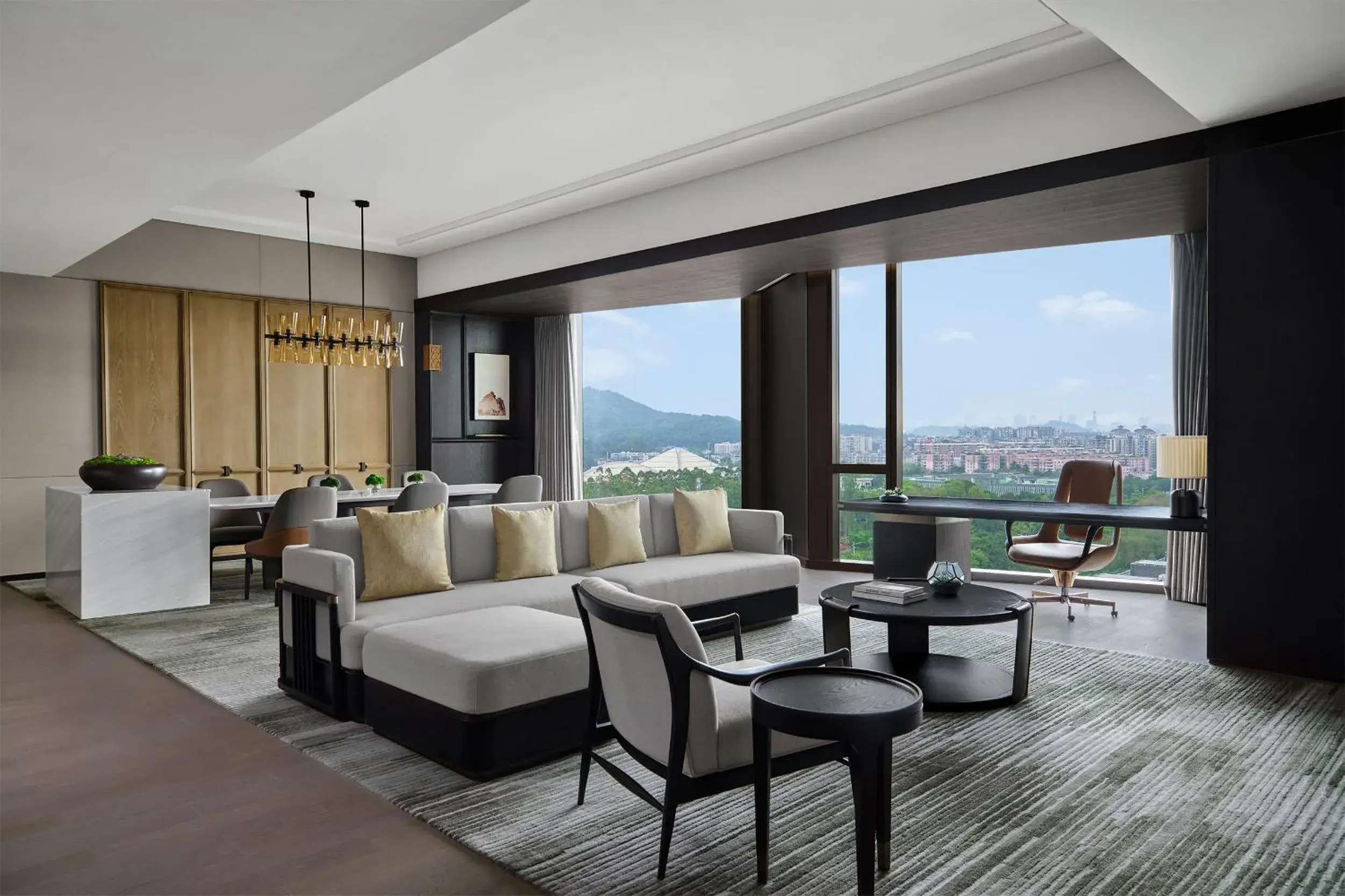 Living room in Guangzhou Marriott Hotel Baiyun