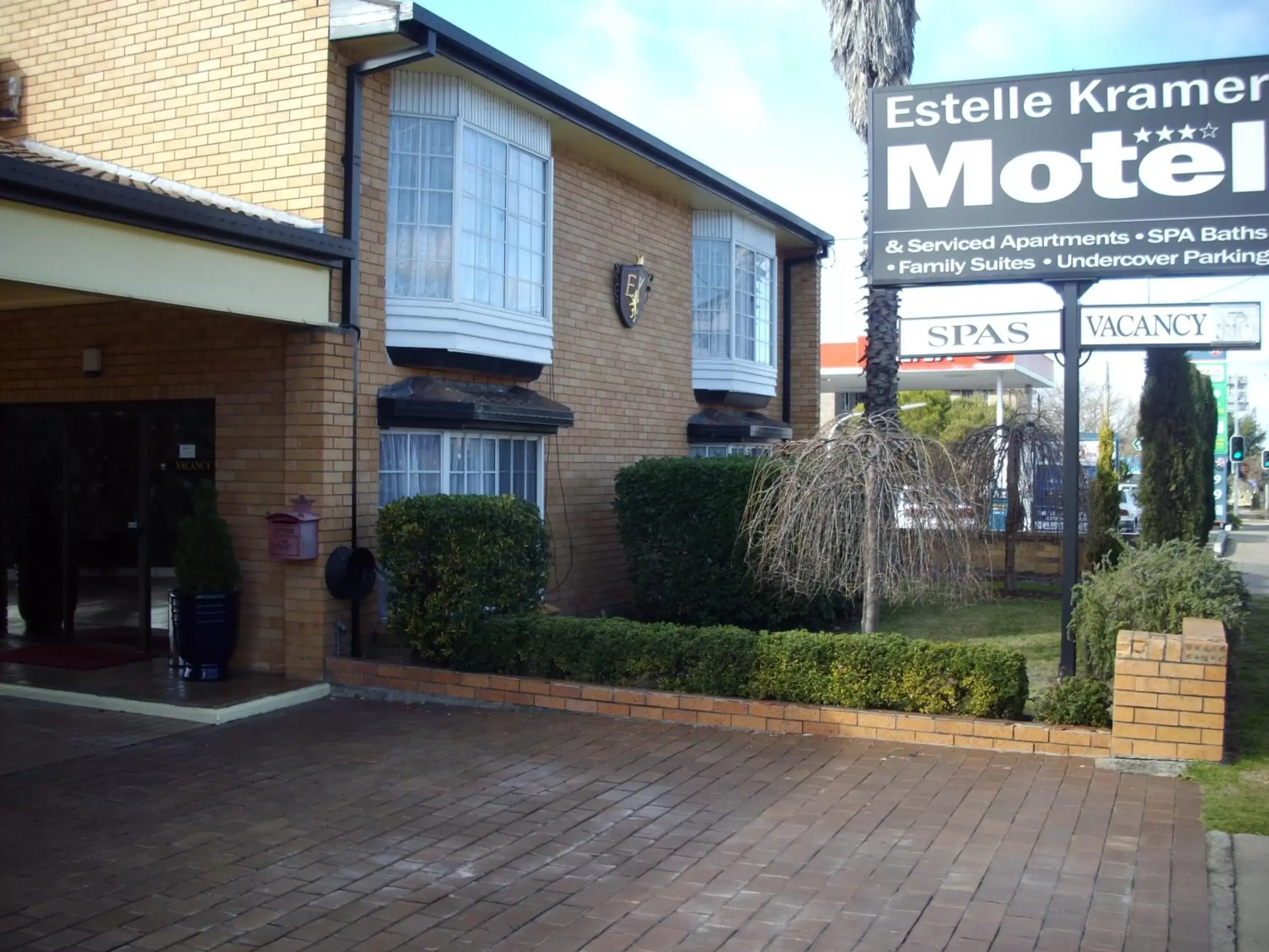 Property Building in Estelle Kramer Motel