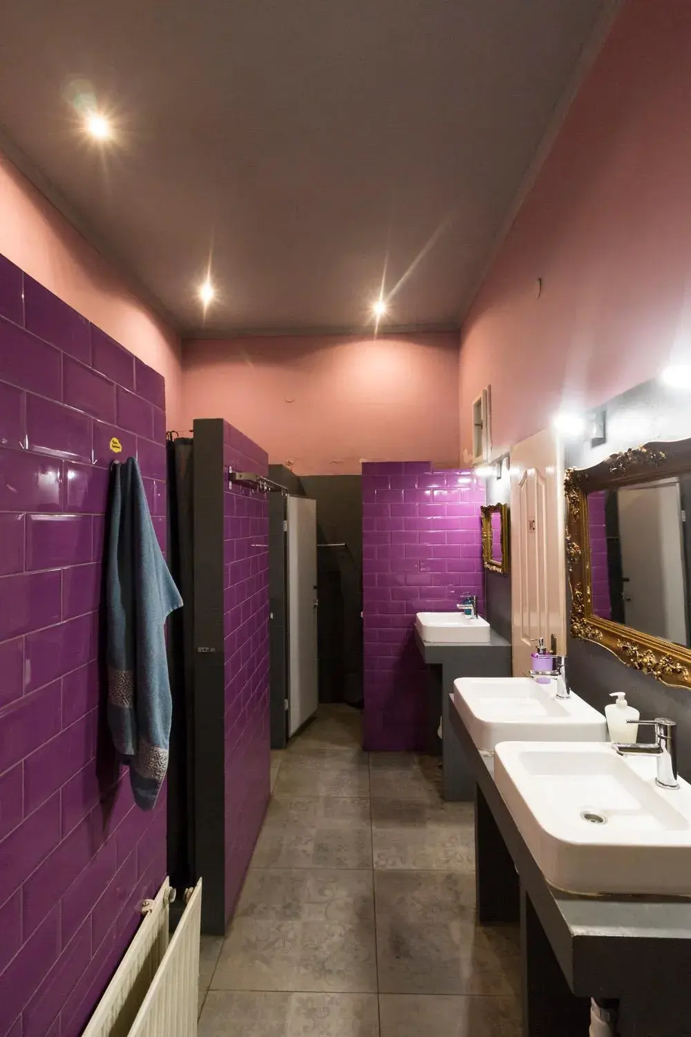 Bathroom in Baroque Hostel & Coworking