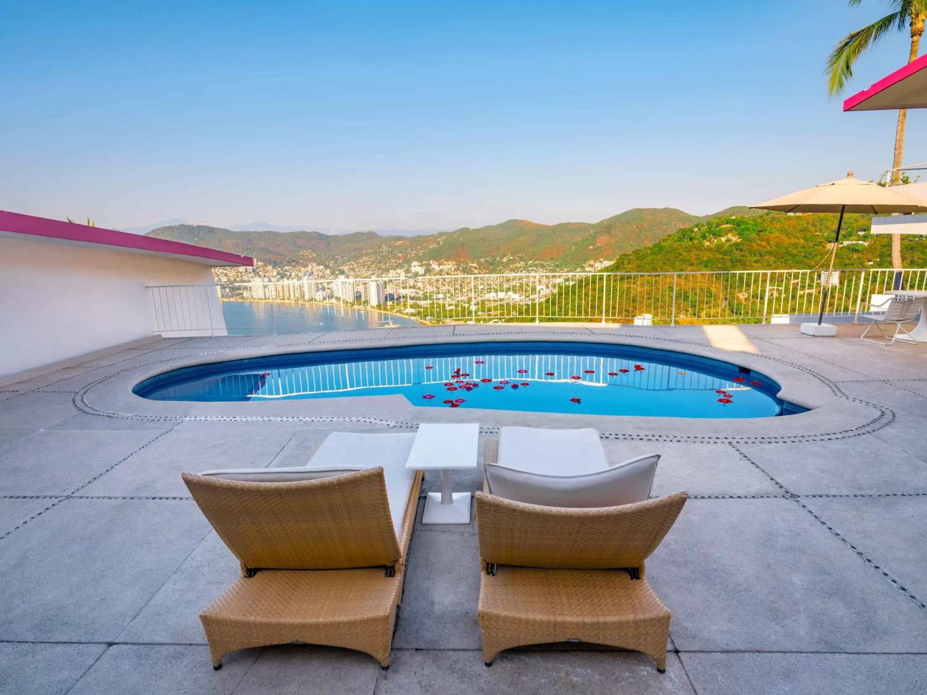 Balcony/Terrace, Swimming Pool in Las Brisas Acapulco