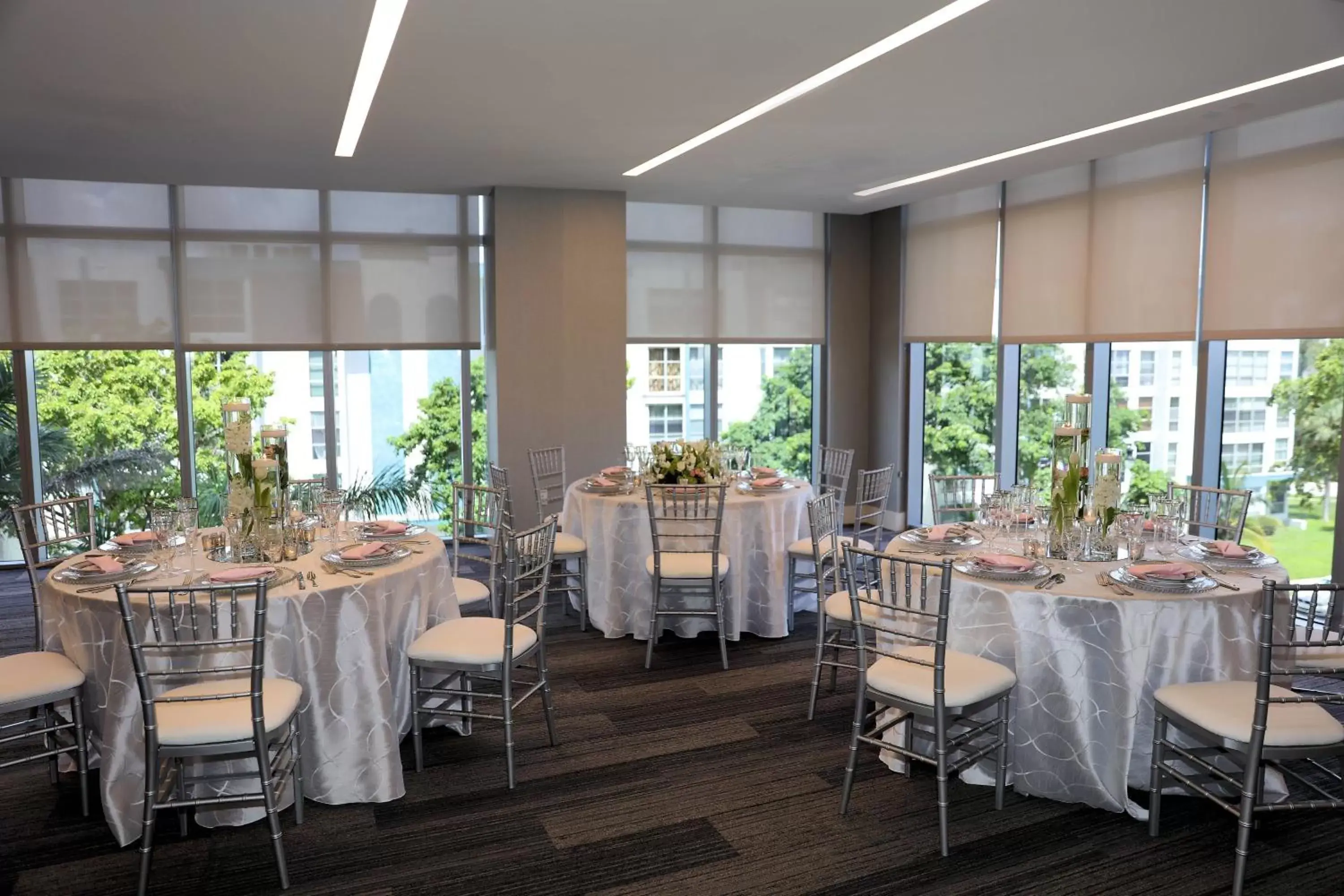 Banquet/Function facilities, Restaurant/Places to Eat in Residence Inn Miami Sunny Isles Beach