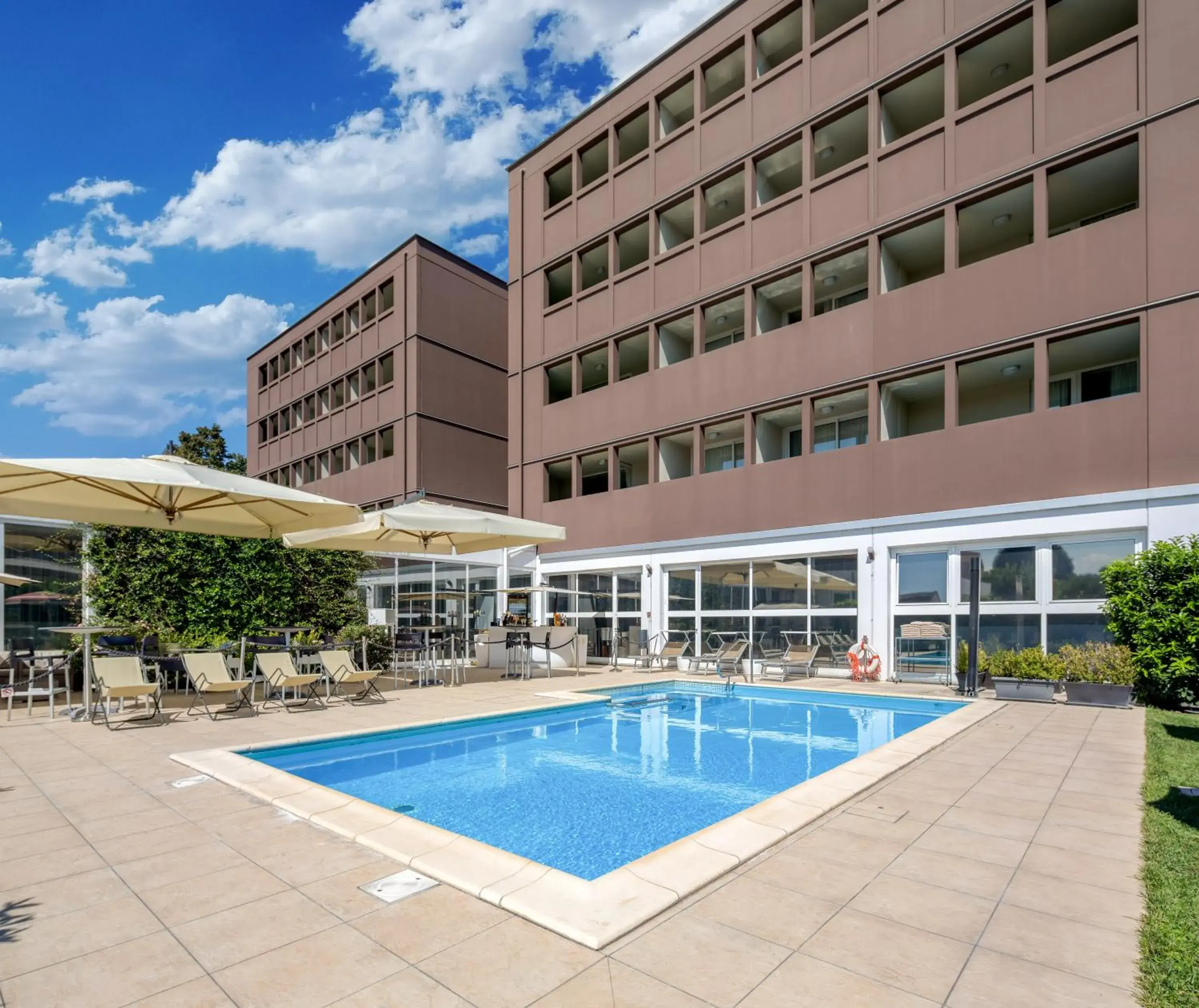 Pool view, Property Building in Best Western Plus Hotel Farnese