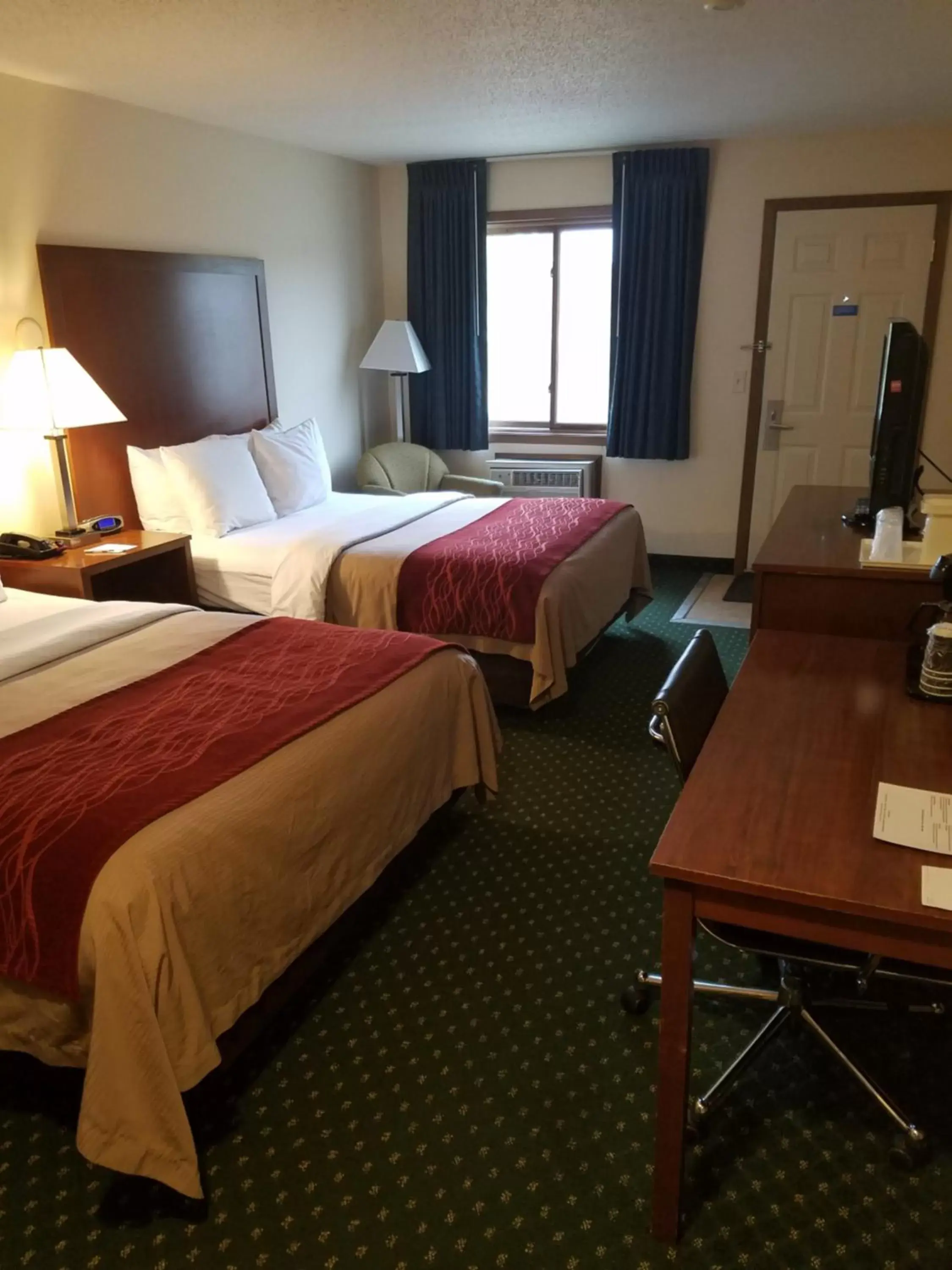 Bedroom, Bed in SureStay Plus Hotel by Best Western Buffalo