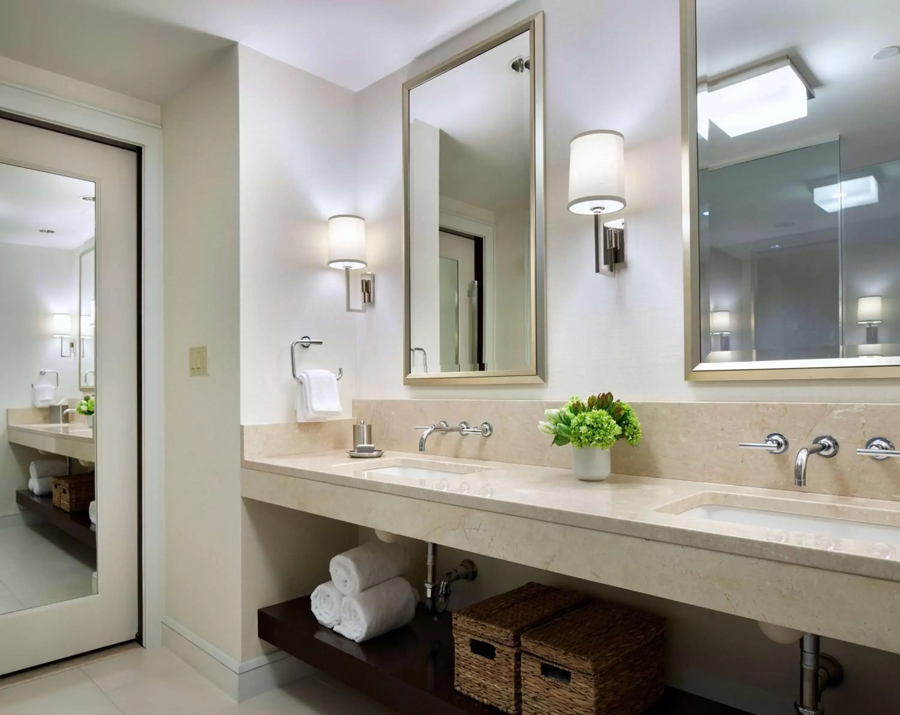 Bathroom in Hyatt Regency Boston