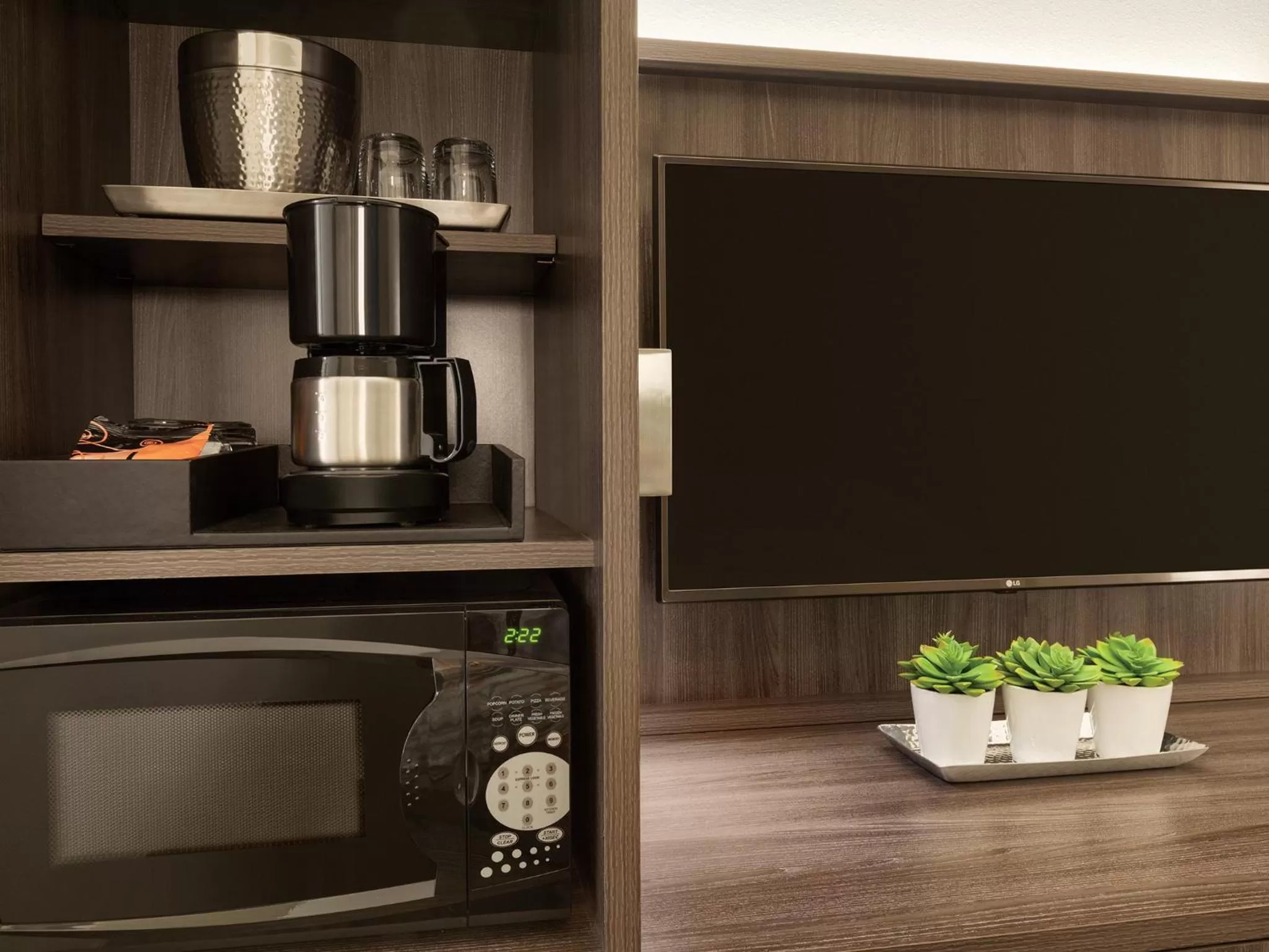 TV and multimedia in Buena Vista Suites Orlando