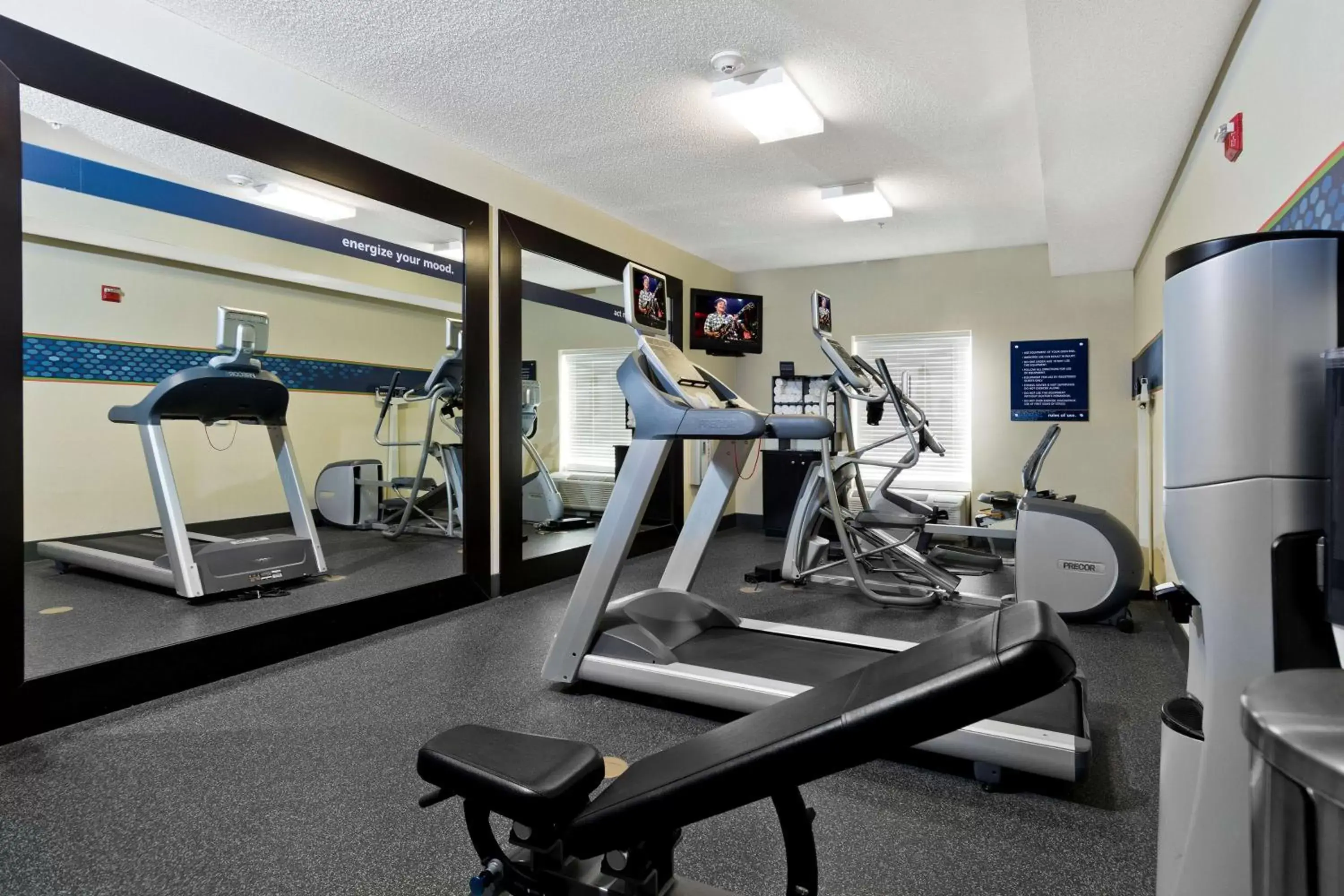 Fitness centre/facilities in Hampton Inn Statesville Fitness centre/facilities in Hampton Inn Statesville