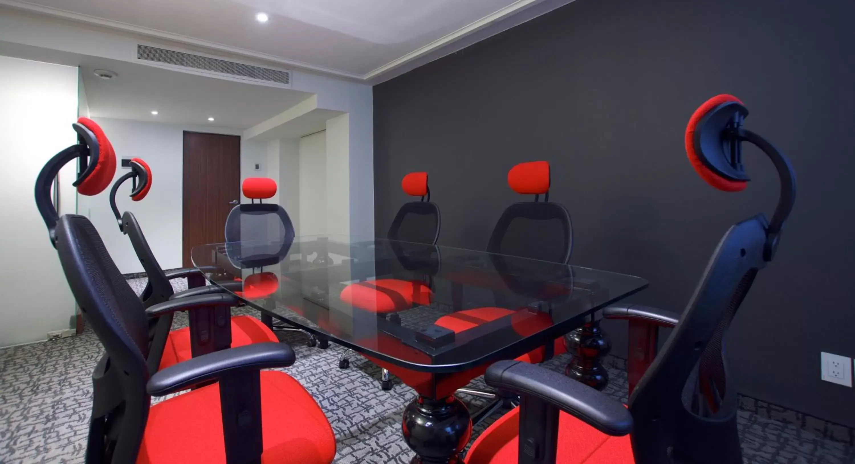 Meeting/conference room, Fitness Center/Facilities in Holiday Inn Mexico City - Trade Center, an IHG Hotel