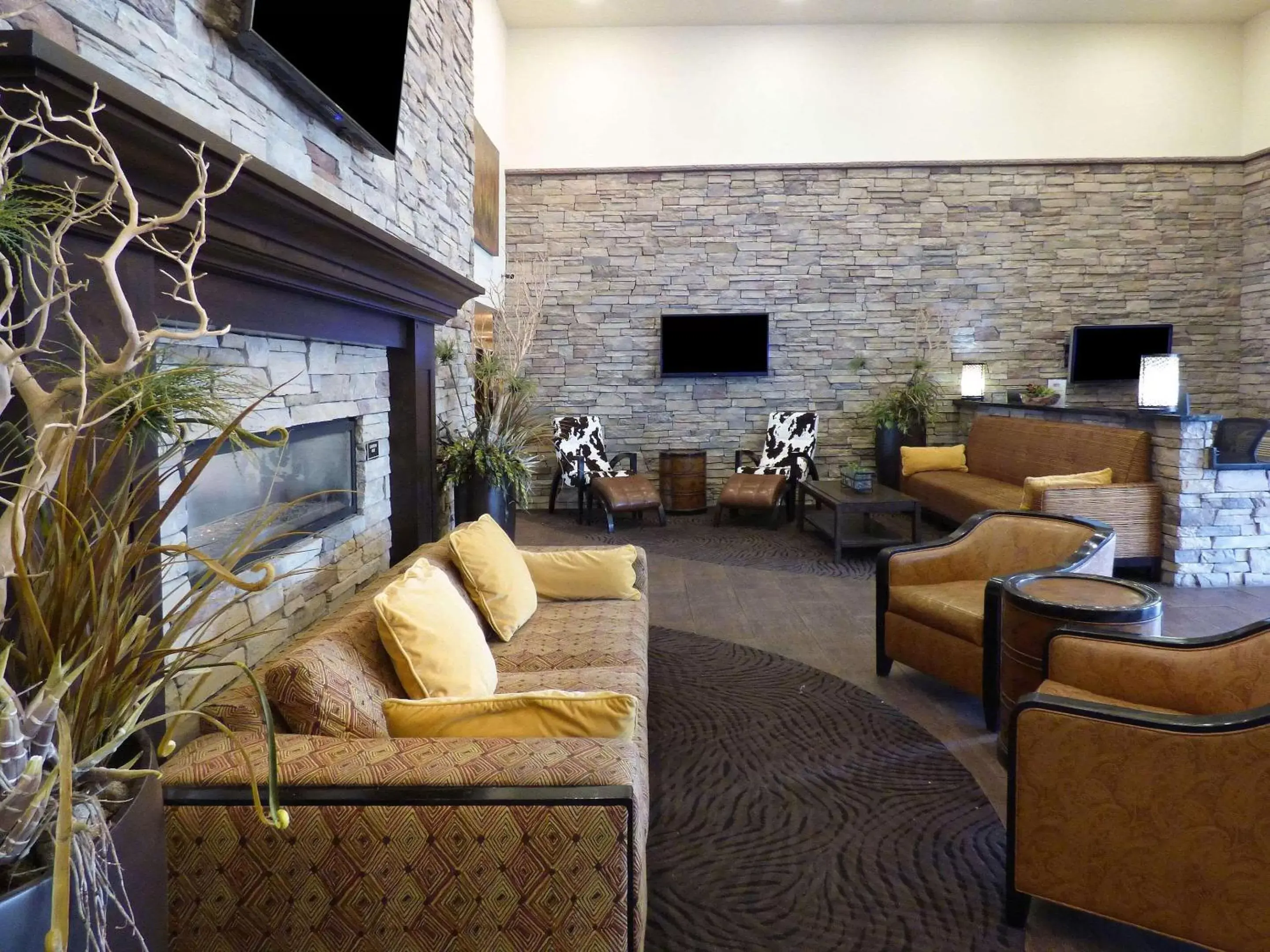 Lobby or reception, Seating Area in Park Inn by Radisson Salt Lake City -Midvale