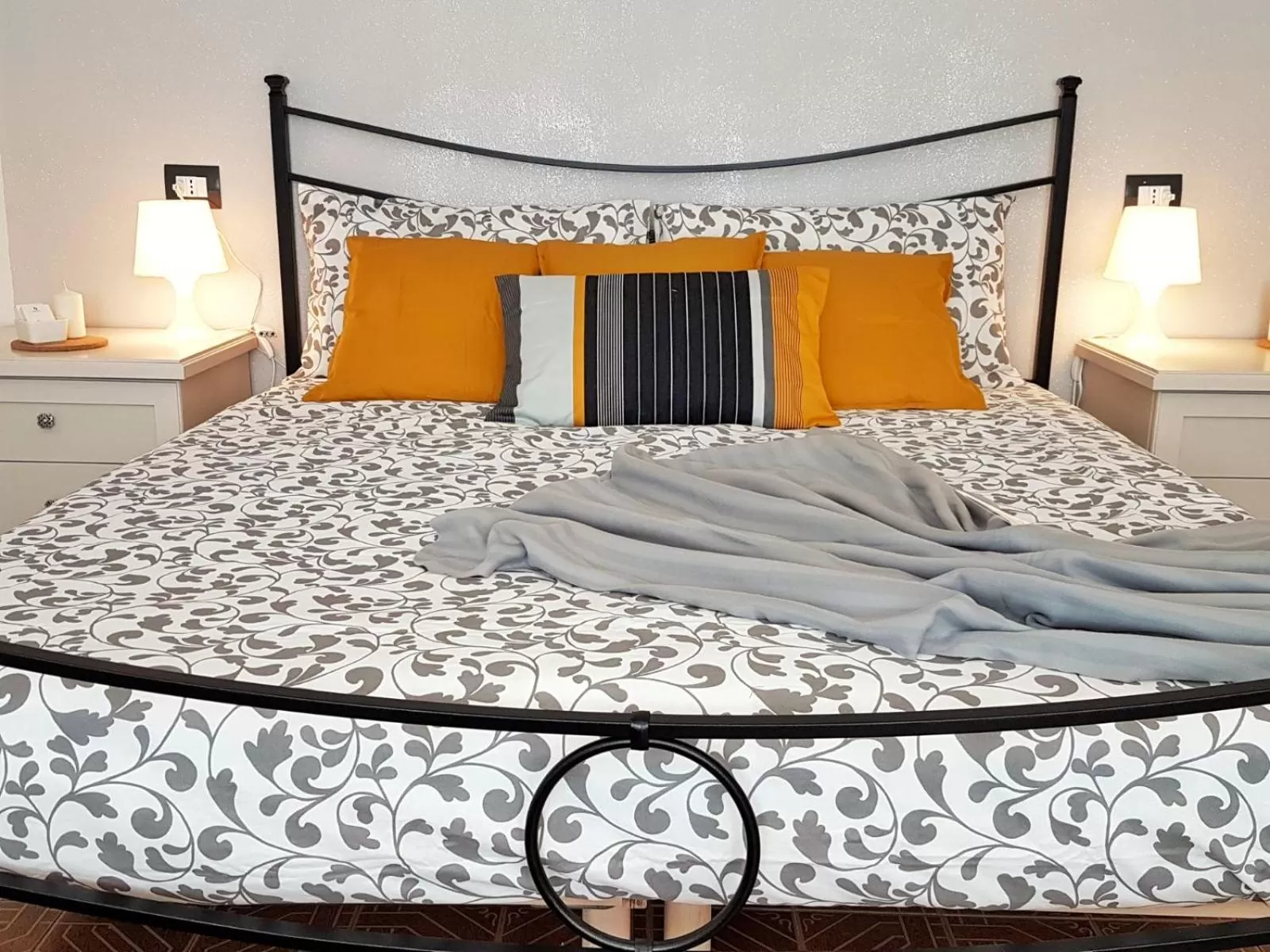 Photo of the whole room, Bed in B&B CELESTE