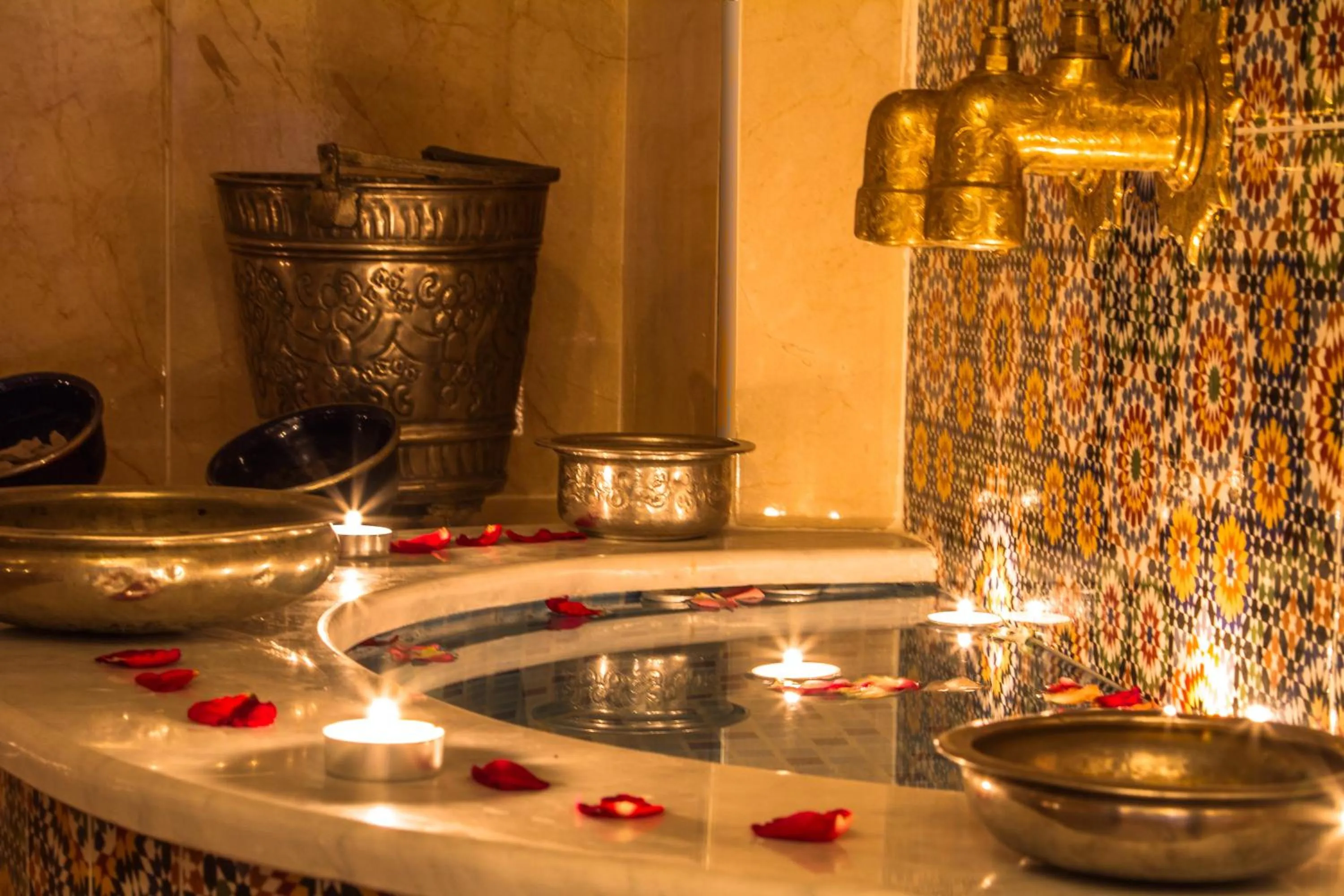 Steam room in Ryad Amiran & Spa