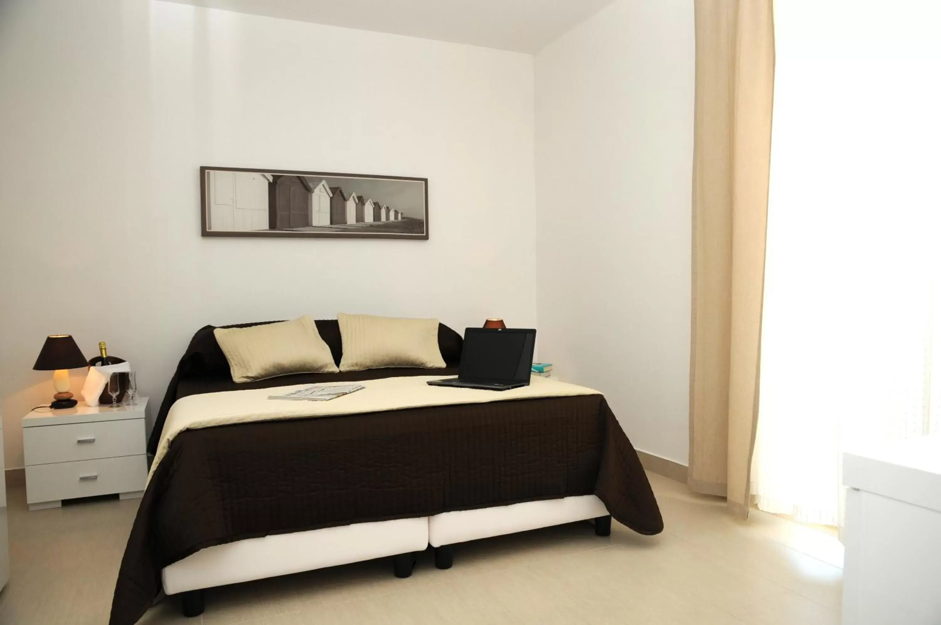 Bed in Isa Residence Fiumicino Airport