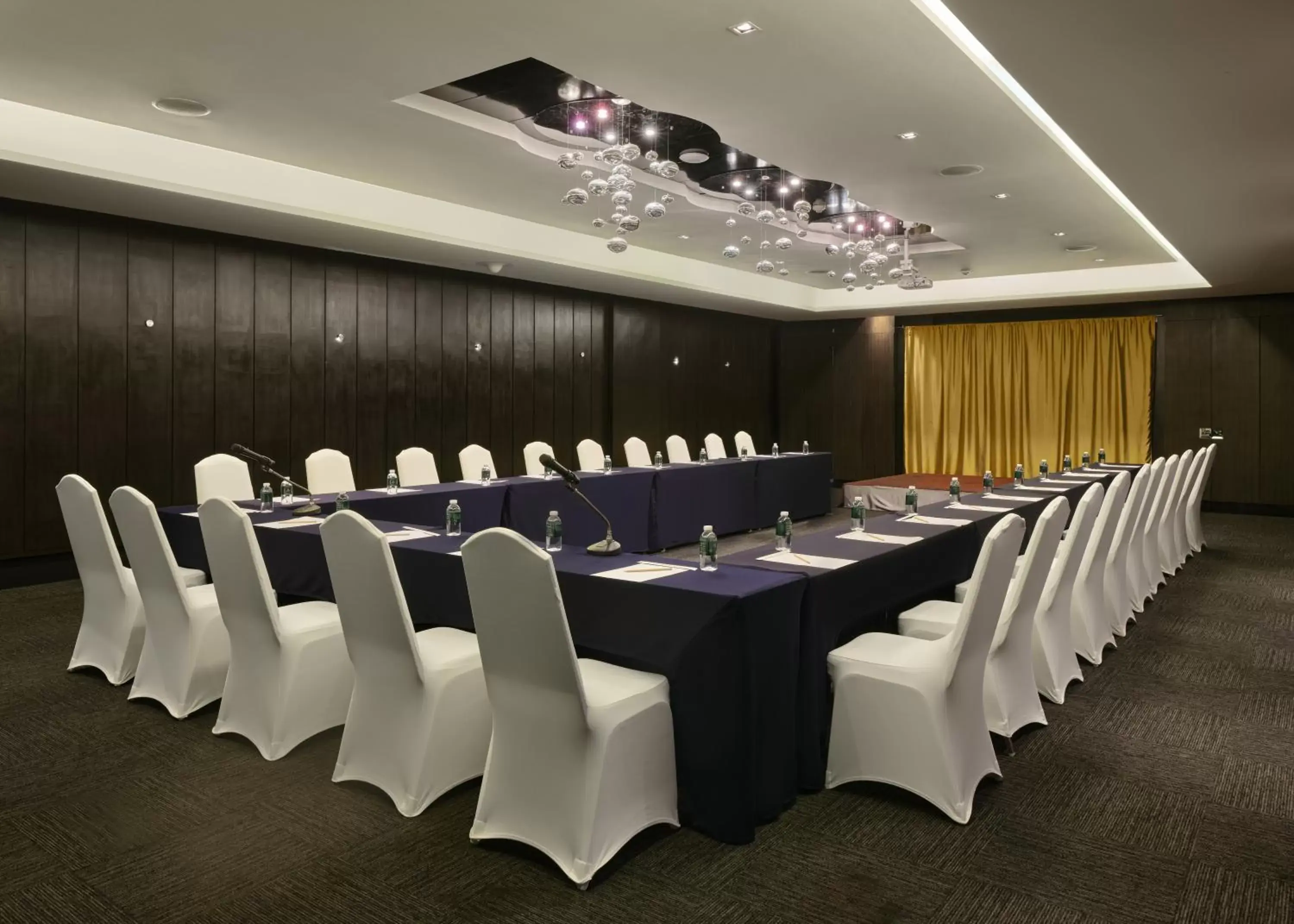 Meeting/conference room in Graph Hotel Bangkok