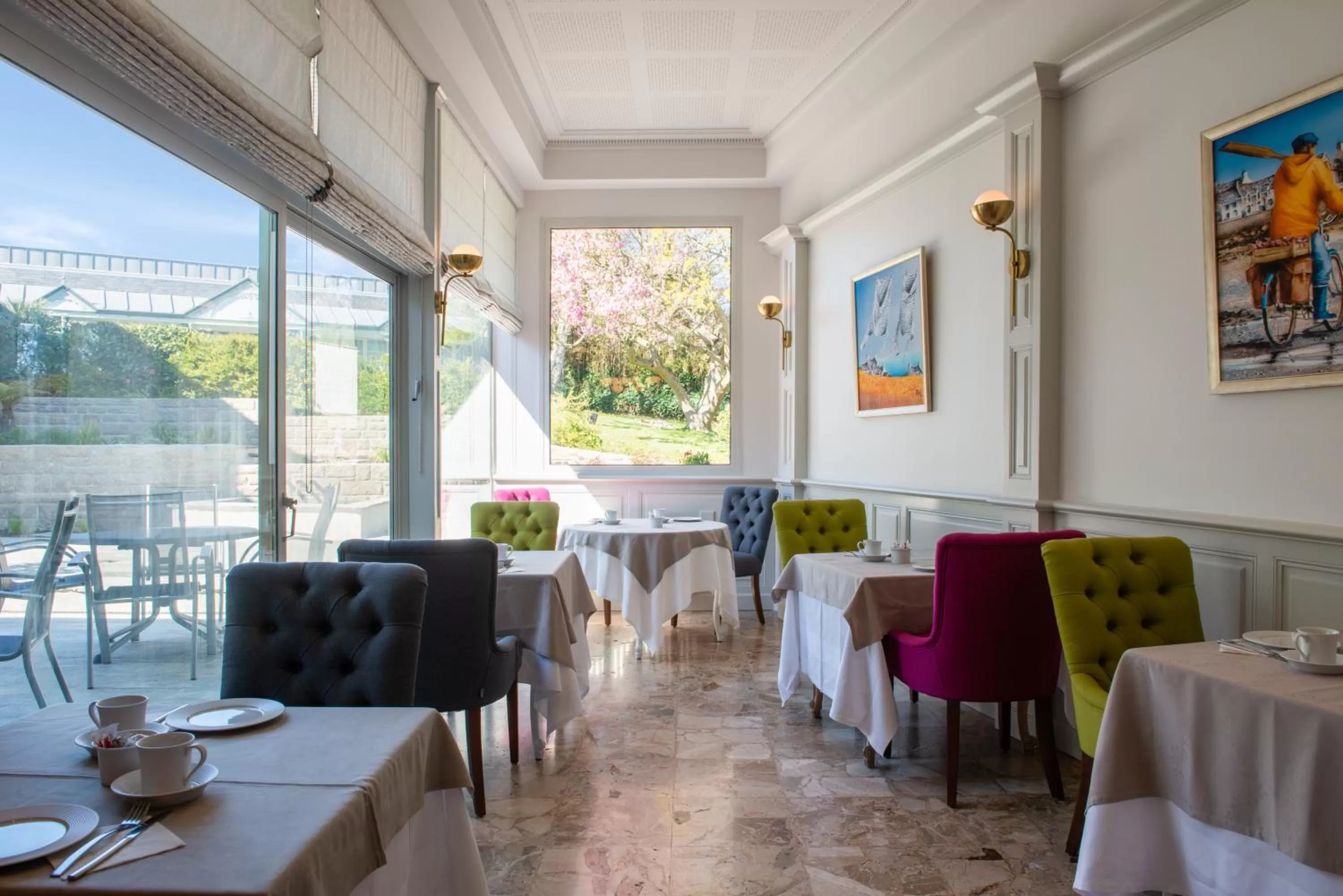 Restaurant/places to eat in Domaine du Limonay, The Originals Collection