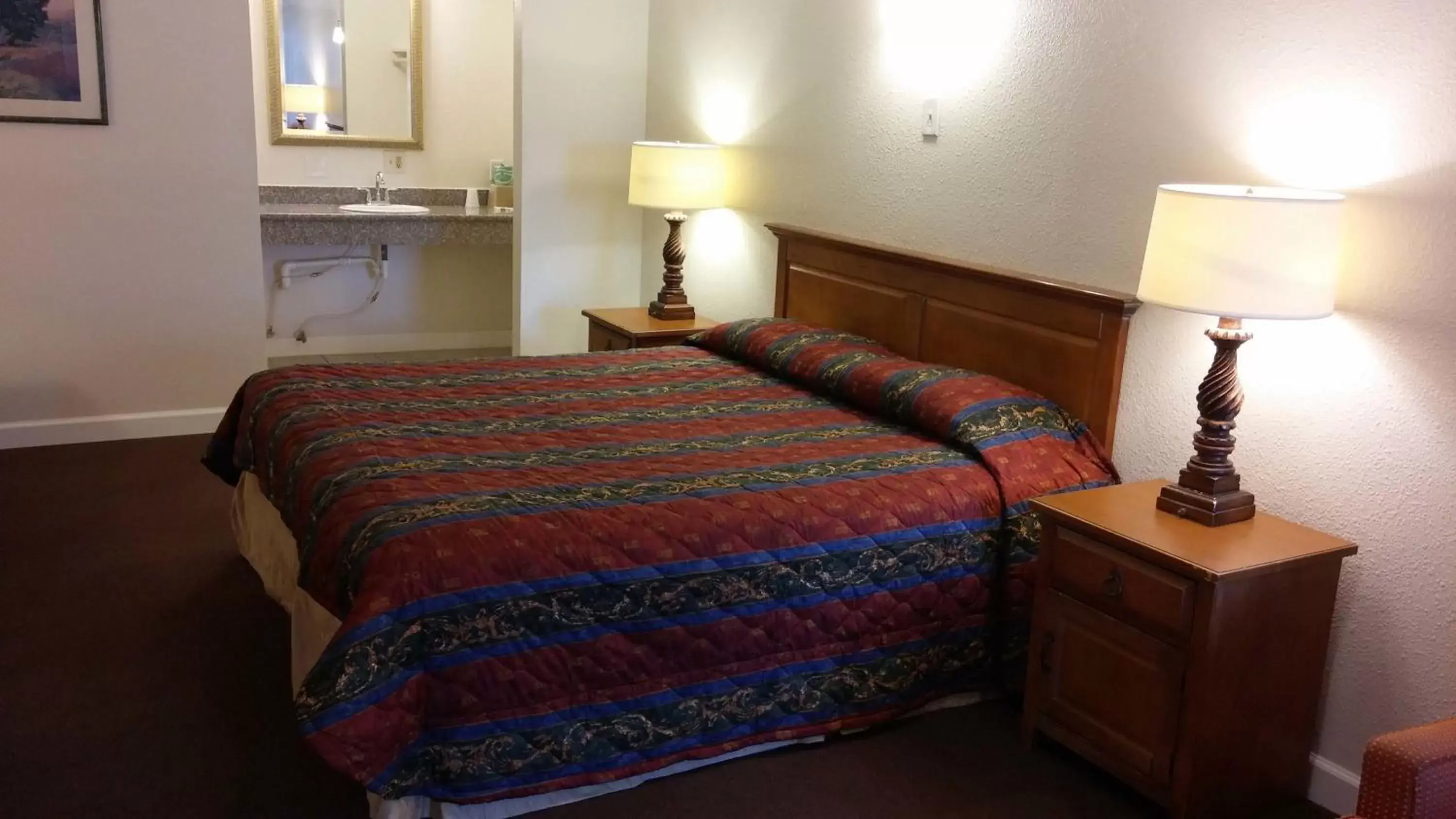 Other, Bed in Country Regency Inn & Suites