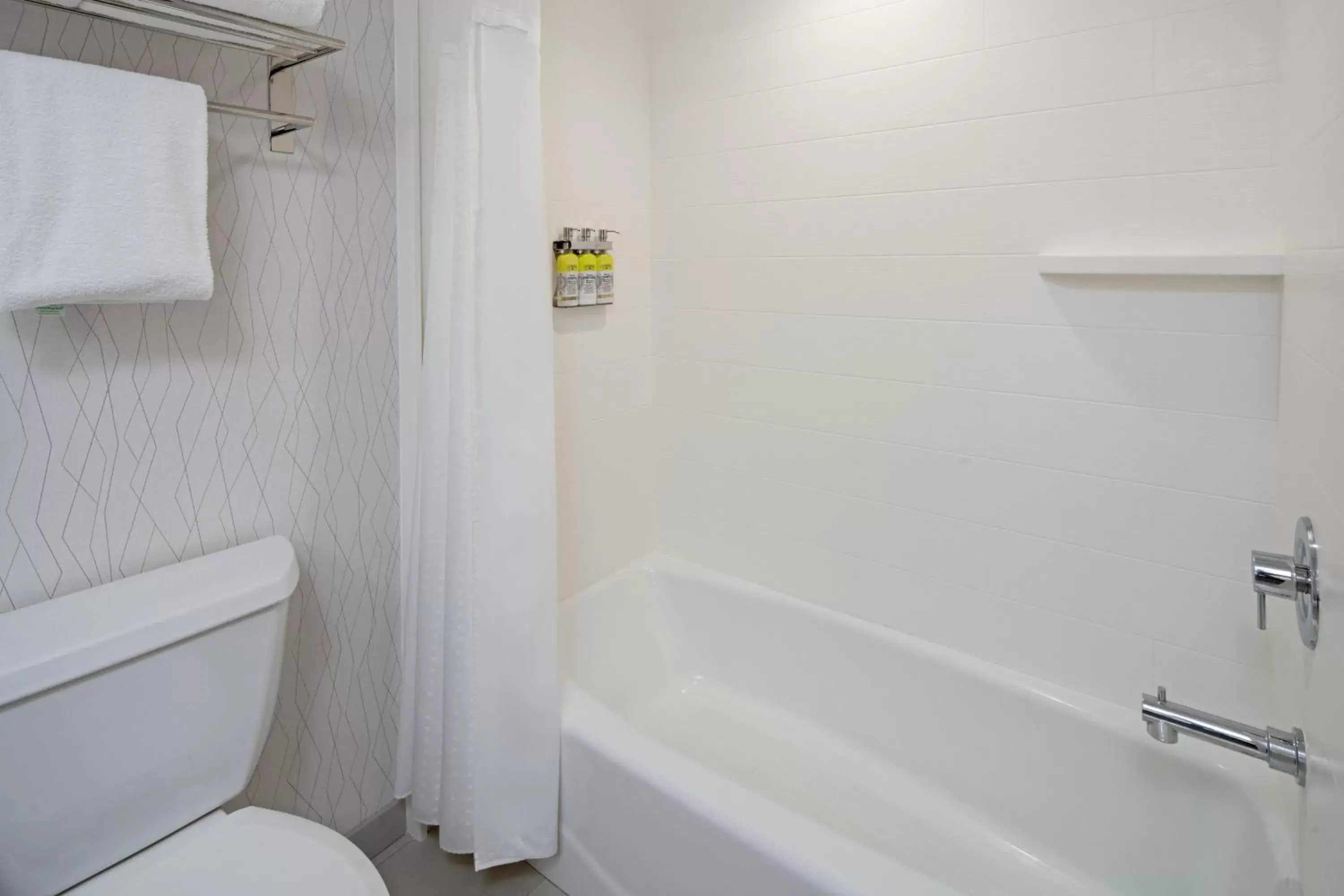 Bathroom in Holiday Inn Express Hotel & Suites Atascadero, an IHG Hotel