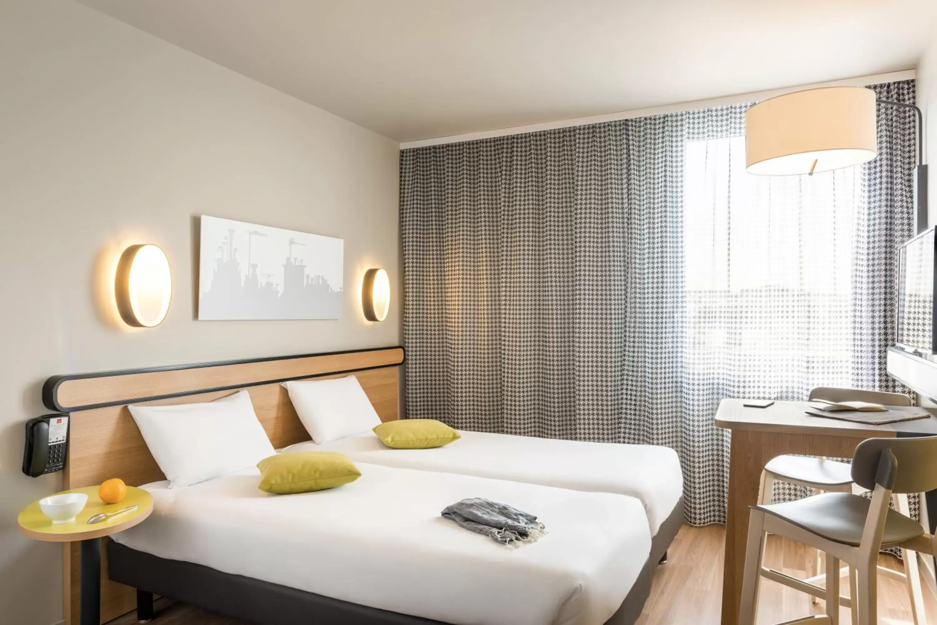 Photo of the whole room, Bed in Aparthotel Adagio Access Paris Massy Gare