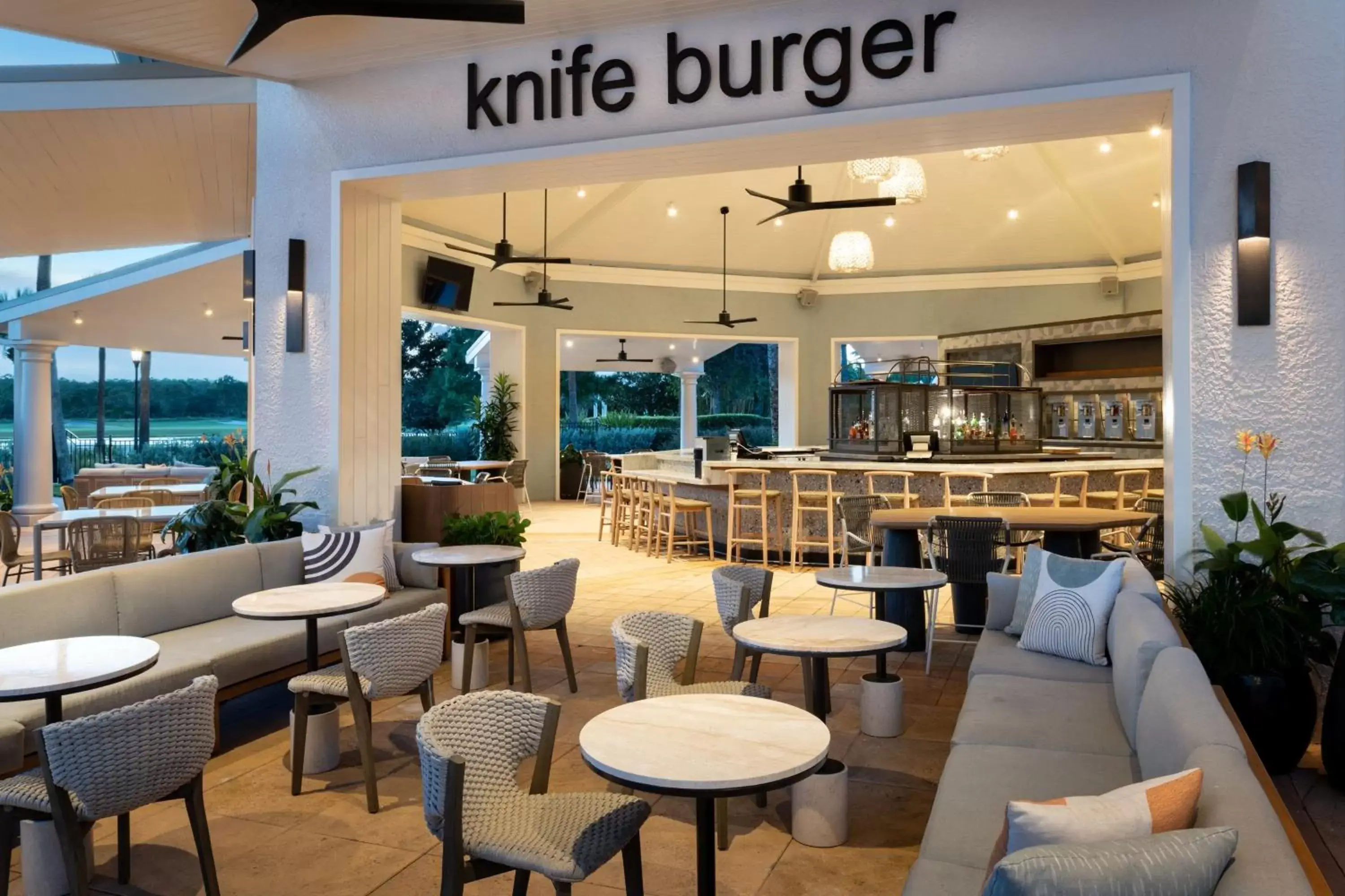 Restaurant/places to eat in The Ritz-Carlton Orlando, Grande Lakes