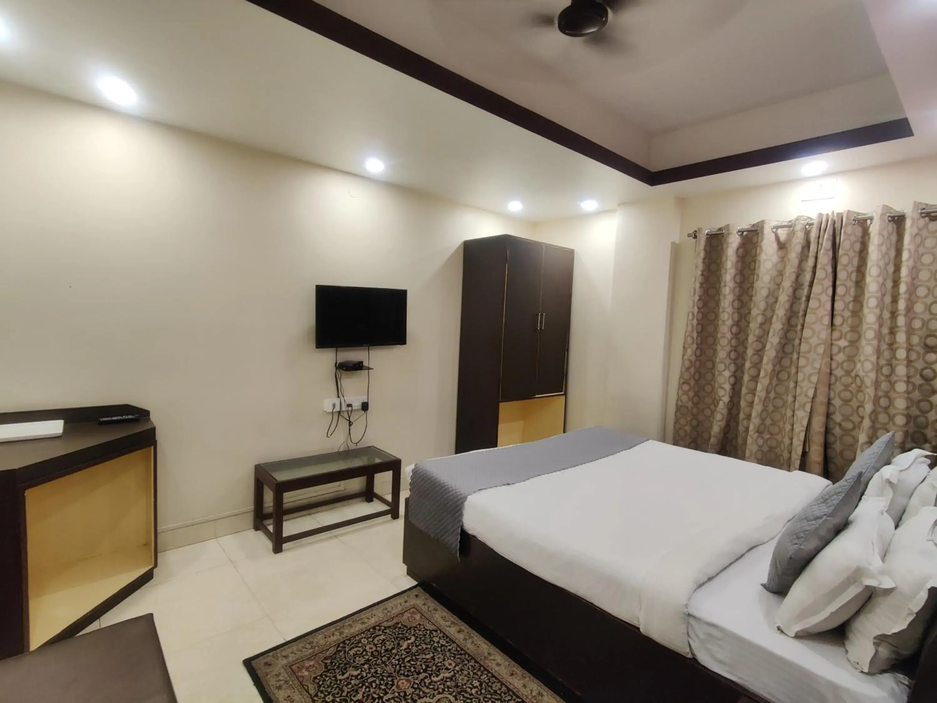 Bed in Hotel Swastik Regency