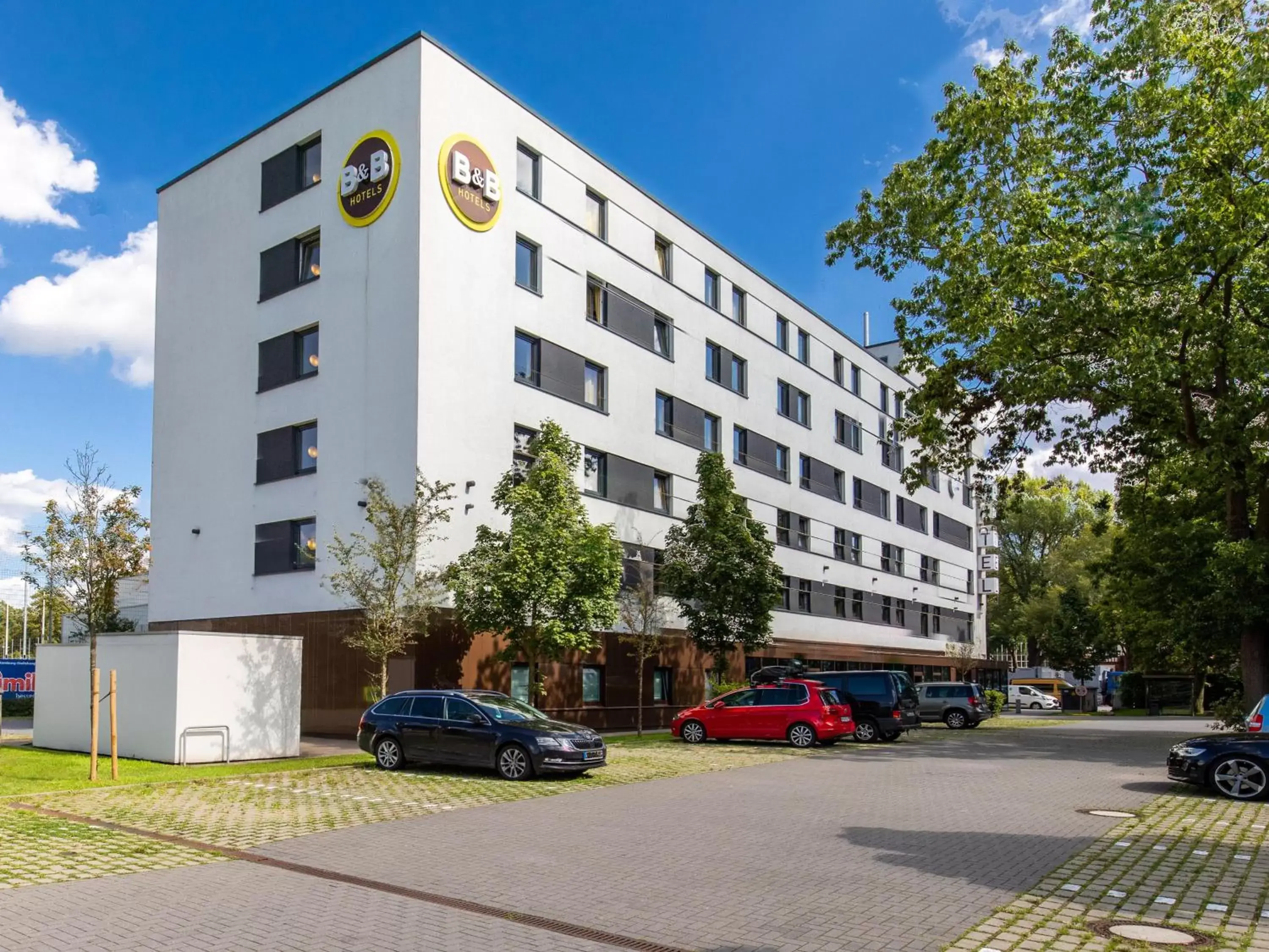 Property Building in B&B Hotel Hamburg-Nord