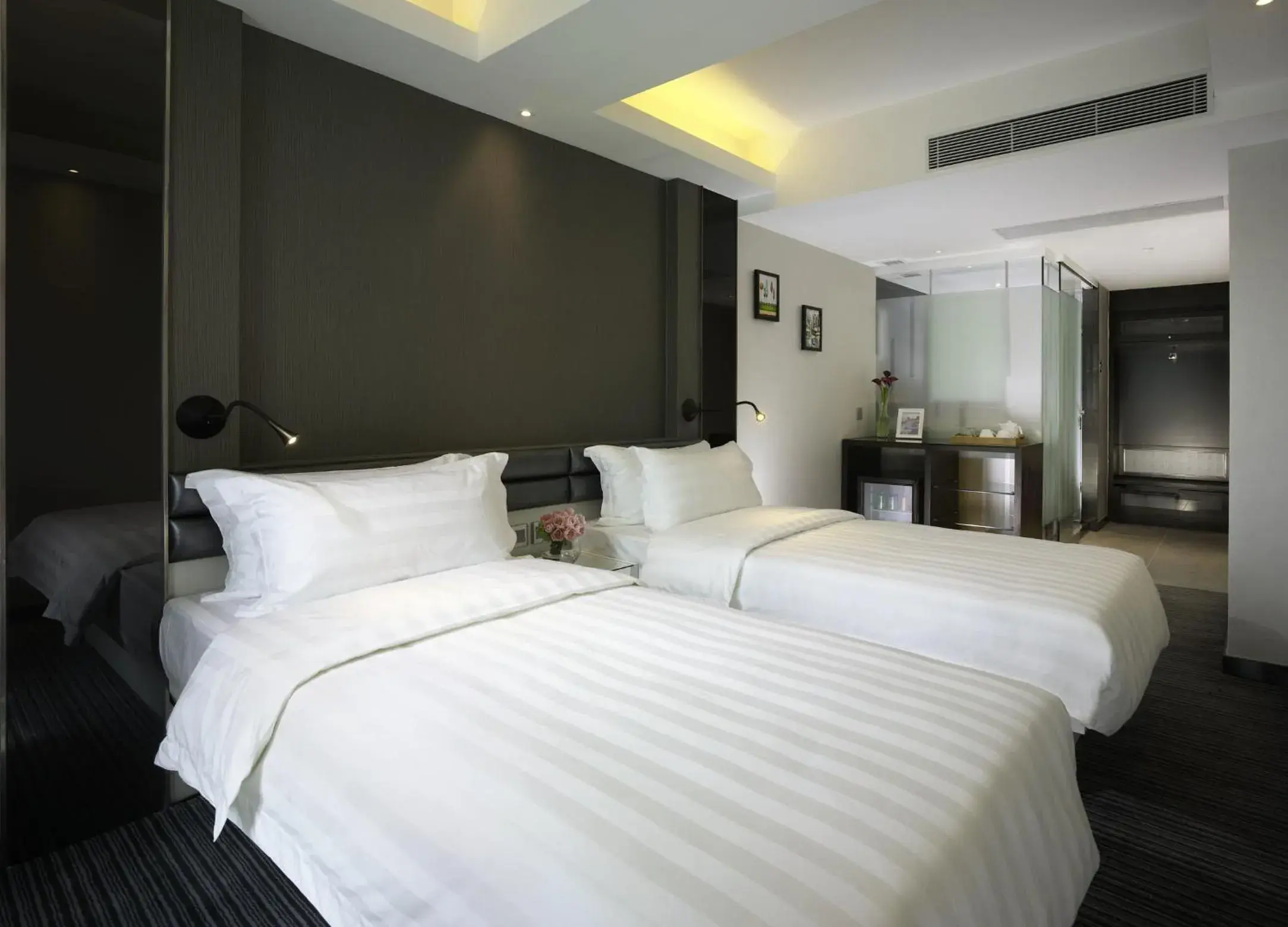 Bedroom, Bed in Popway Hotel