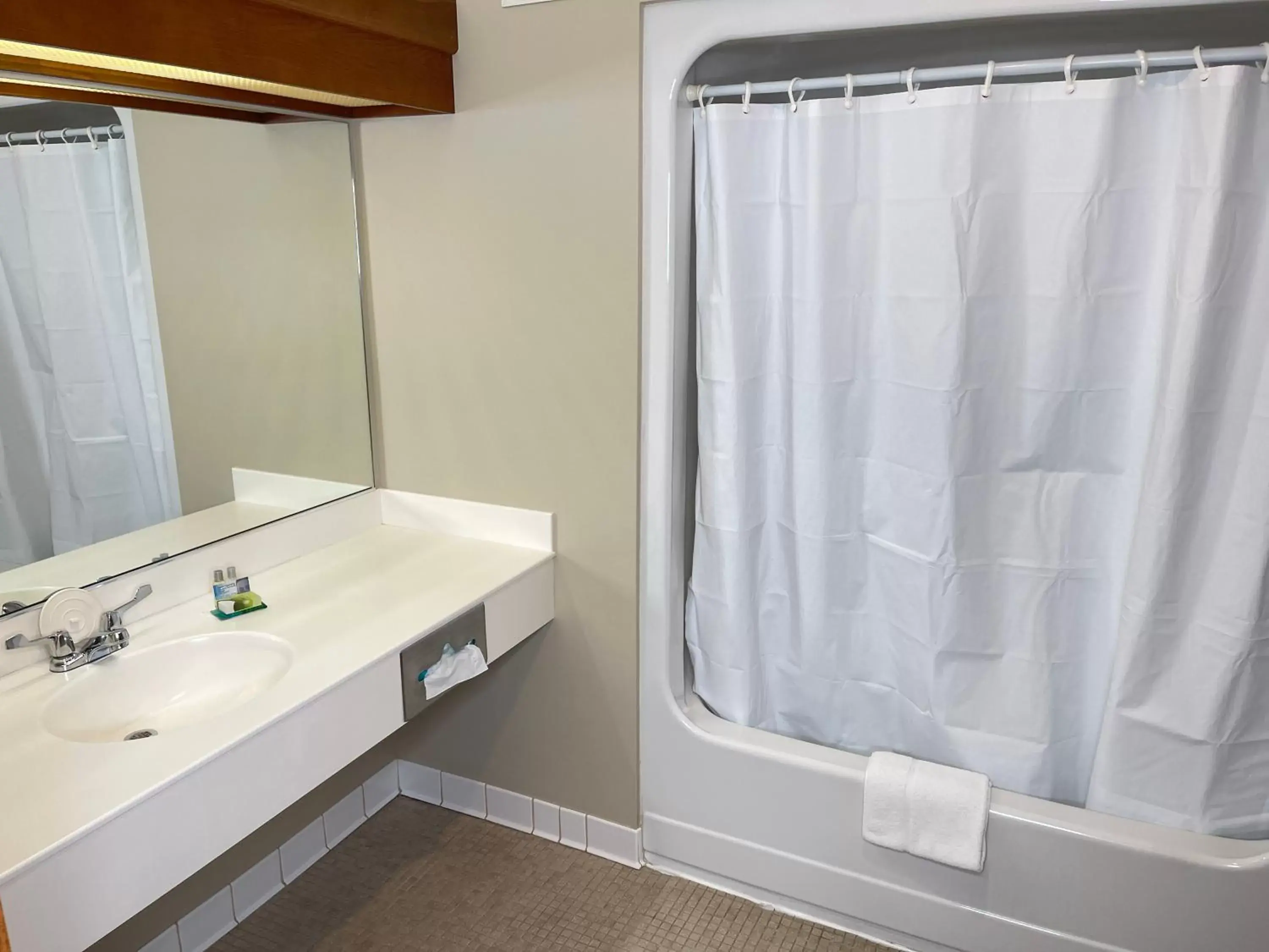 Bathroom in Farmstead Inn and Conference Center